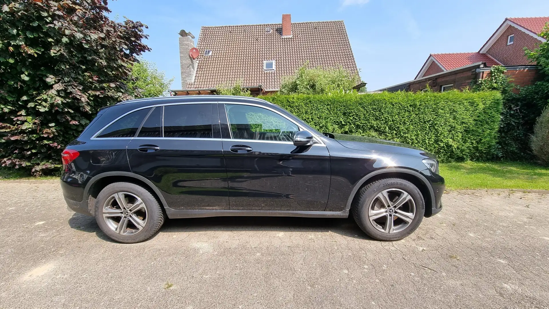 Mercedes-Benz GLC 250 d 4Matic 9G-TRONIC AMG Line - 1