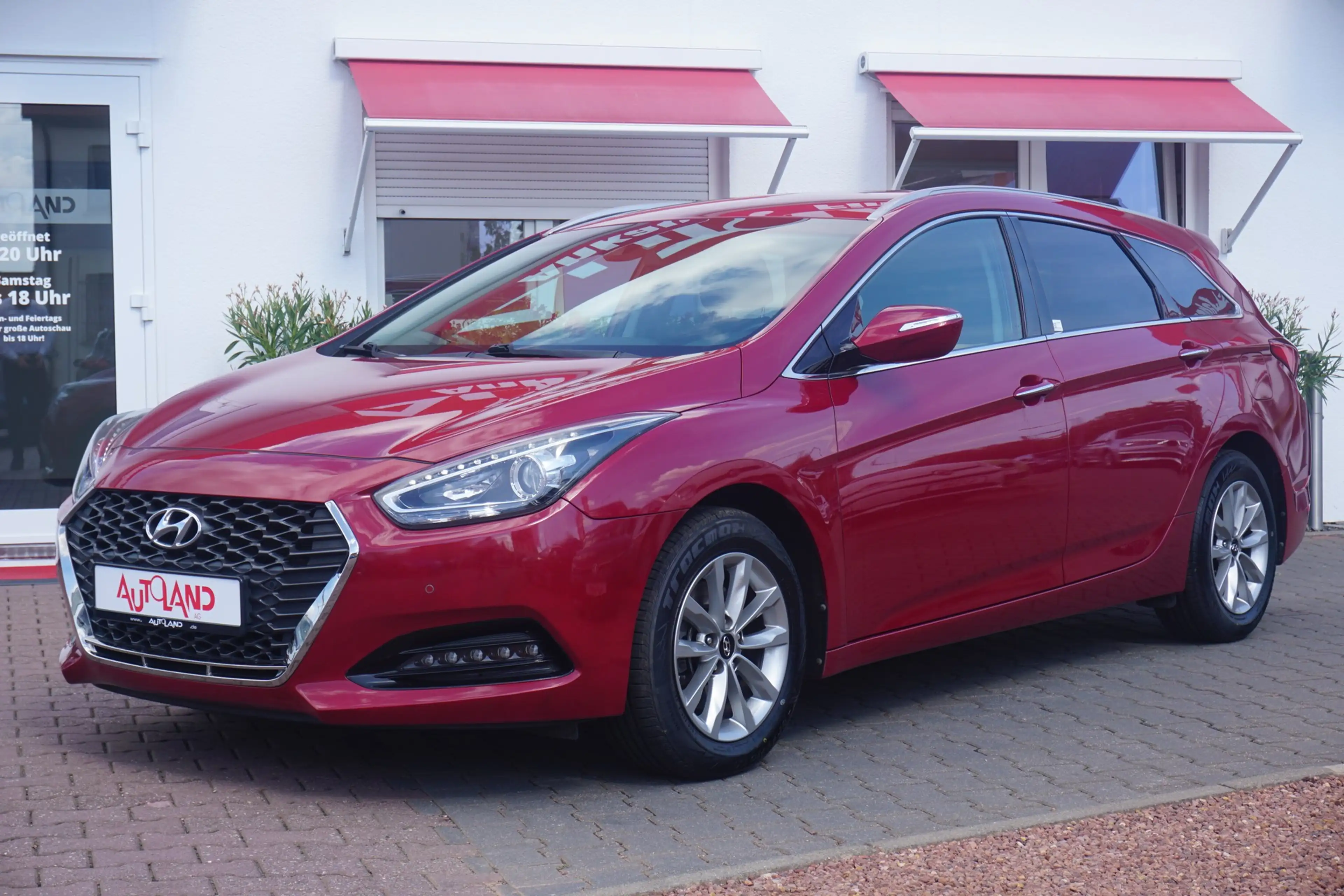 Hyundai i40 Kombi 1.6 GDI Space Blue Navi Kamera — photo 2