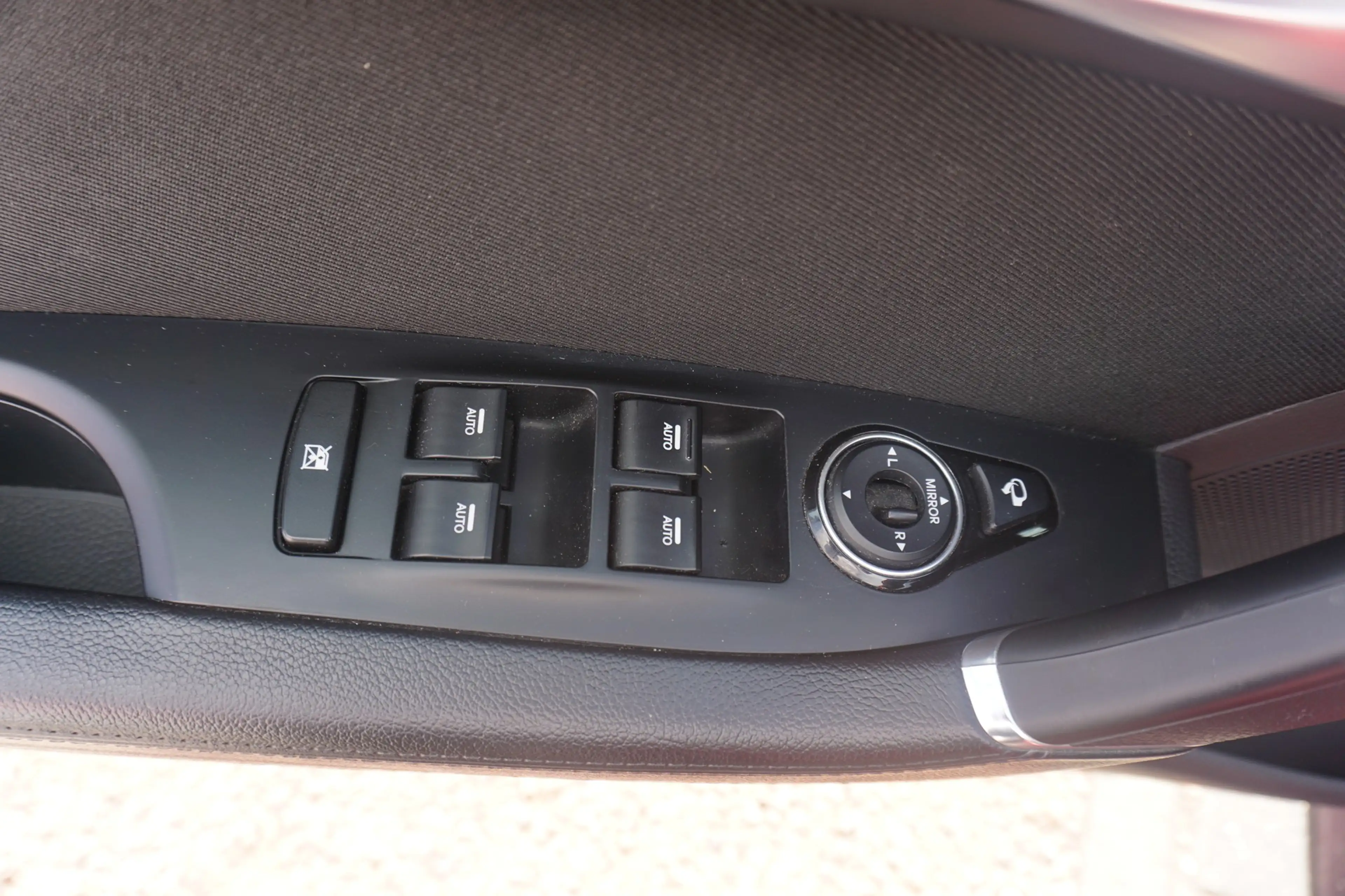 Hyundai i40 Kombi 1.6 GDI Space Blue Navi Kamera — photo 30