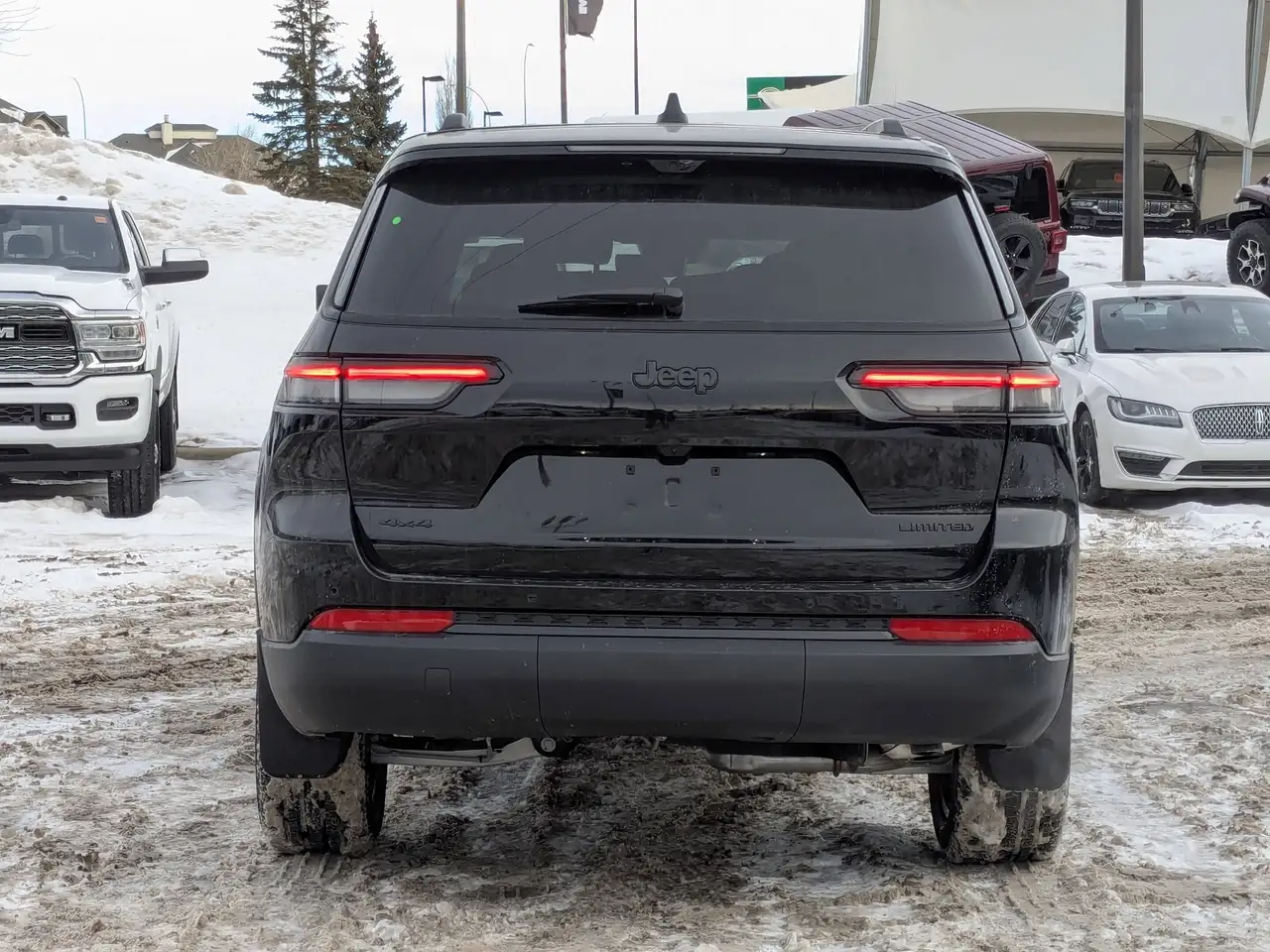 Jeep Grand Cherokee снимка Jeep Grand Cherokee