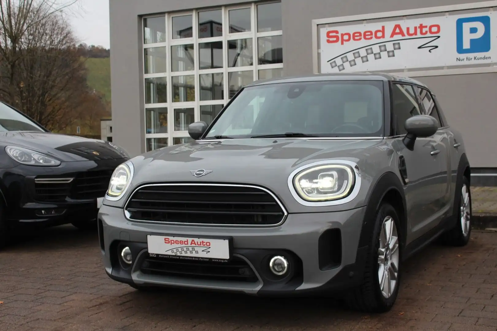 MINI Sonstige Cooper D Countryman All4 Aut./NAVI/AHK/LED/18" Grau - 2