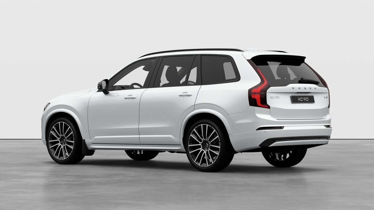 2026 Volvo XC90 B6 AWD Ultra Dark Theme 7-Seater alt 2