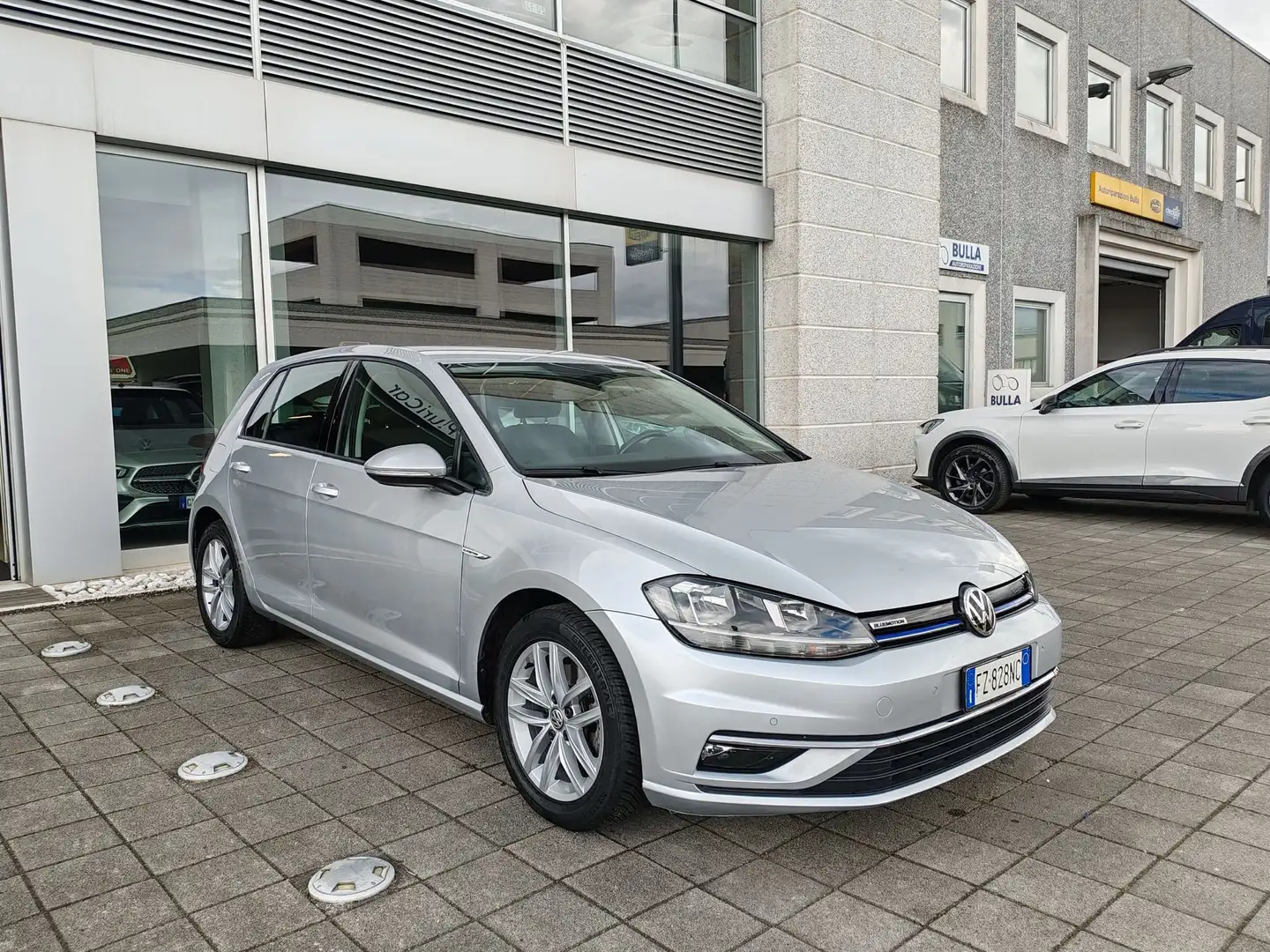 Volkswagen Golf 1.5 TGI DSG 5p. BMT Adaptive Cruise Sensori DAB Argent - 2
