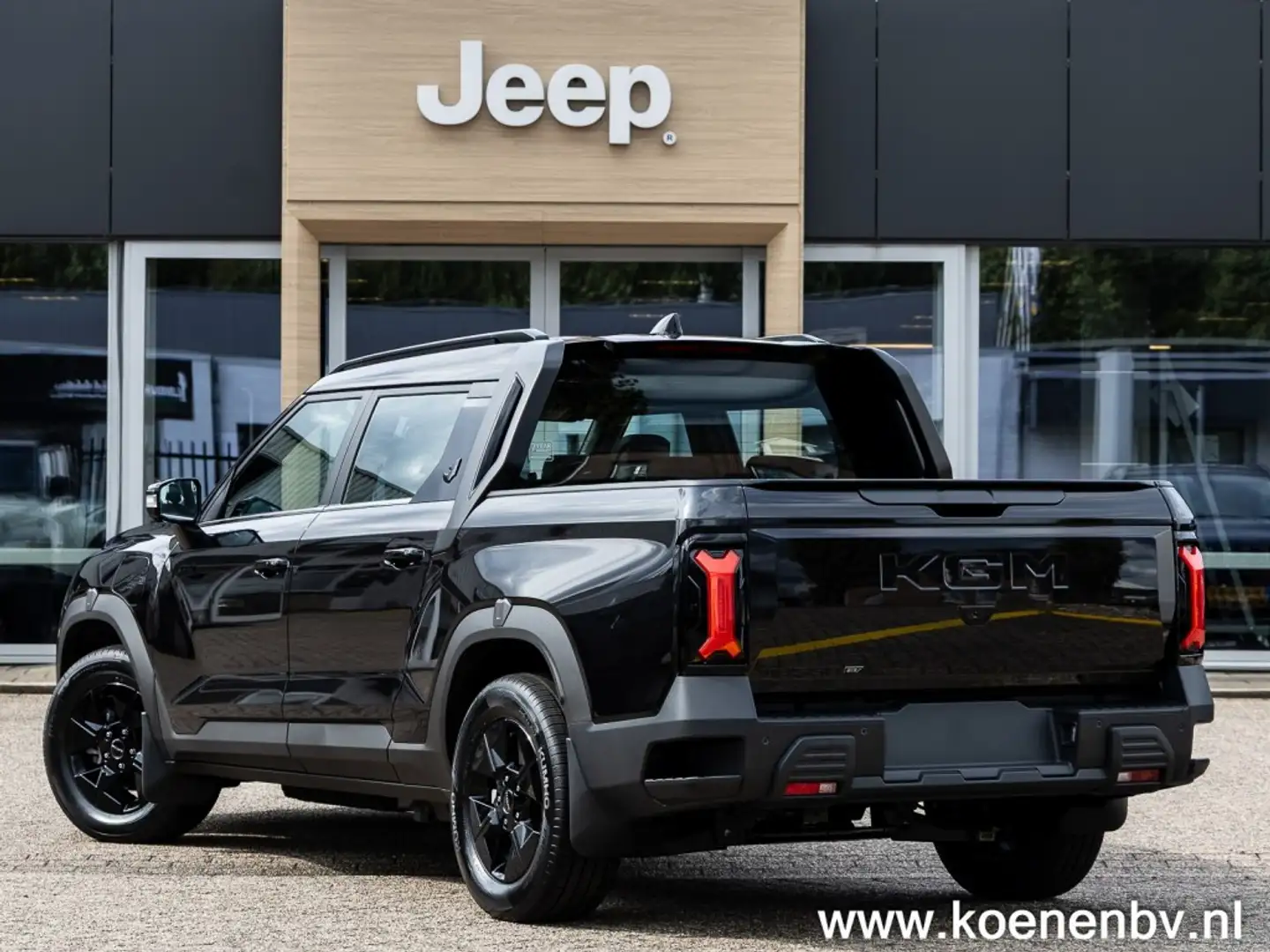 KGM Musso Musso EV Blackline 4WD 237 Pk Schwarz - 2