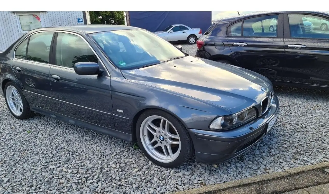 BMW 520i, foto 6