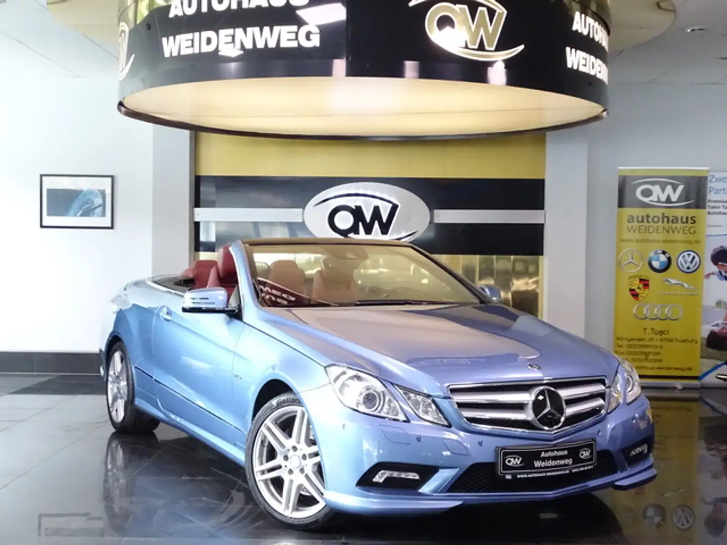 Mercedes-Benz E 350 CGI Cabrio AMG Leder Navi H&K erst 60000KM Bleu - 1