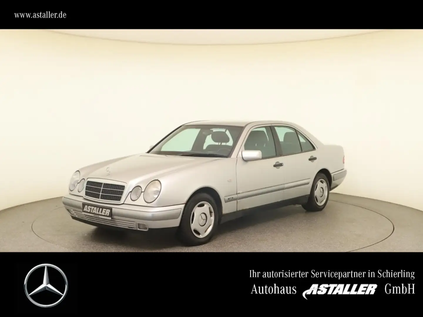 Mercedes-Benz E 290 Turbodiesel Classic Klimaautom+Heckrollo Zilver - 1