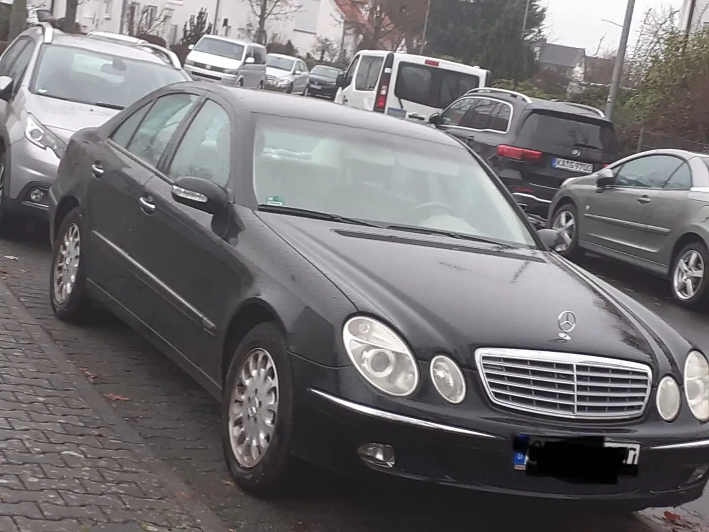 Mercedes-Benz 240 Elegance Fekete - 1