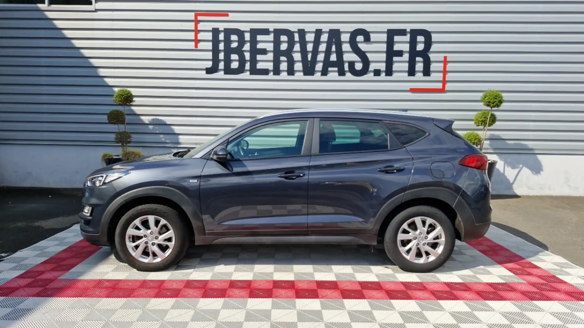 Hyundai TUCSON 1.6 CRDI 115 HYBRID 48V BUSINESS Noir - 1