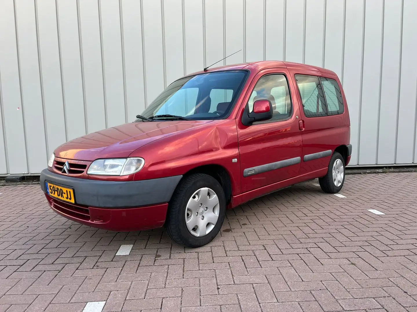 Citroen Berlingo 1.8i SX Rood - 1
