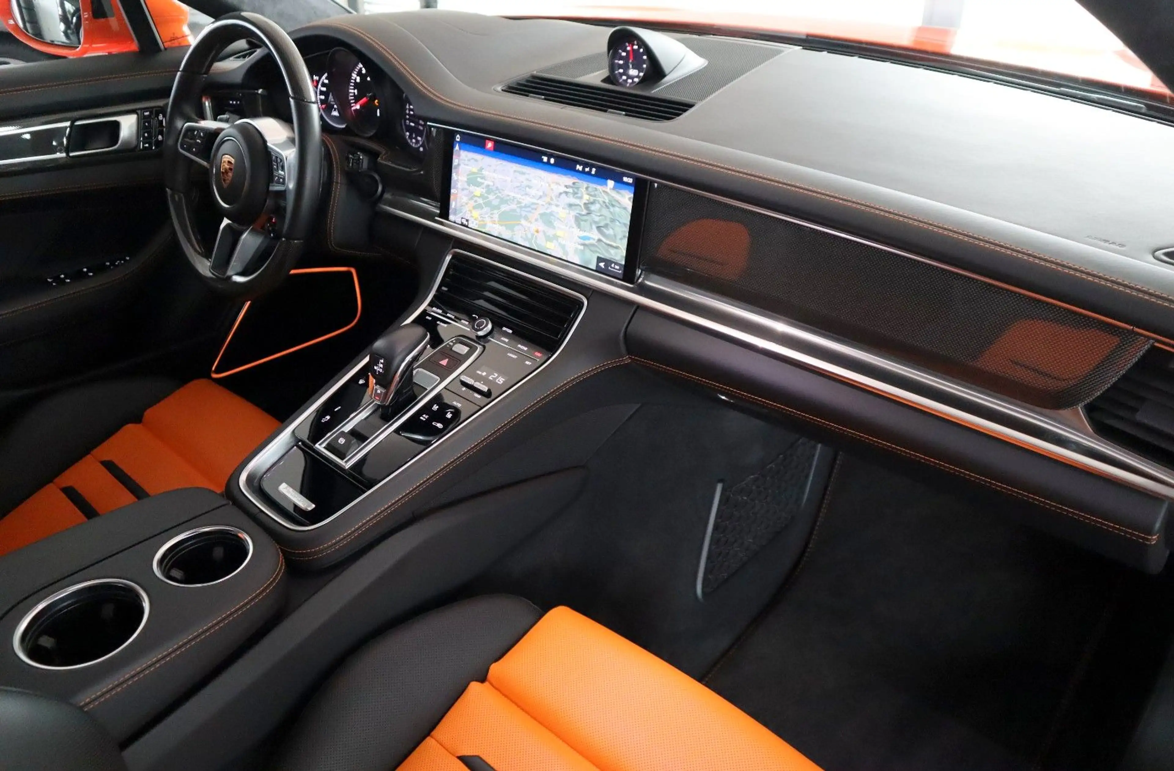 Porsche Panamera Sport Turismo GTS / max Voll / Porsche Exclusive — photo 11