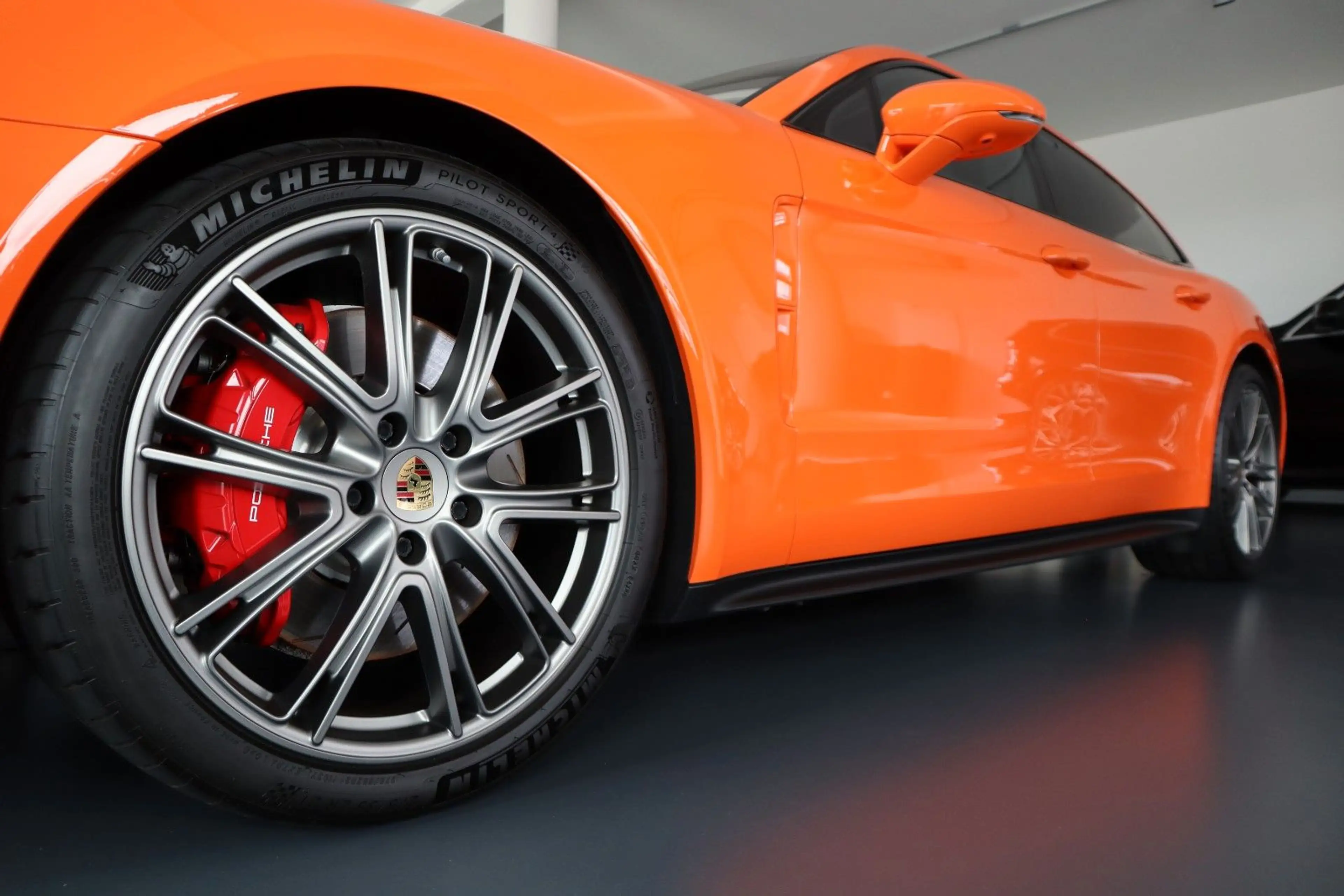 Porsche Panamera Sport Turismo GTS / max Voll / Porsche Exclusive — photo 8