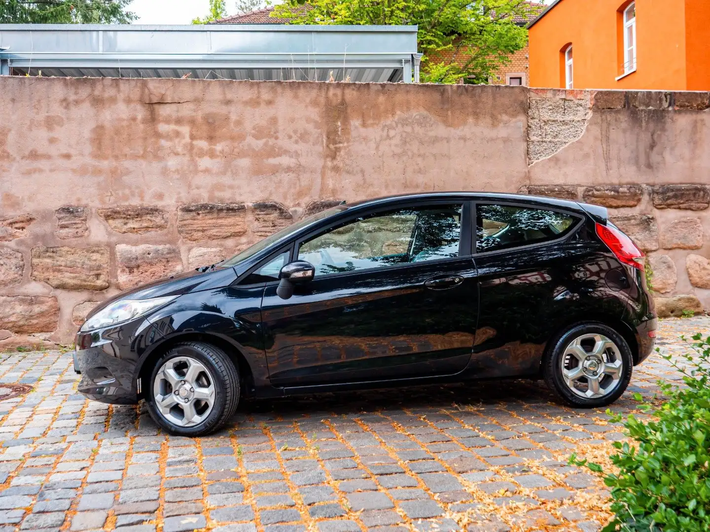 Ford Fiesta Trend Klima TÜV NEU Noir - 2