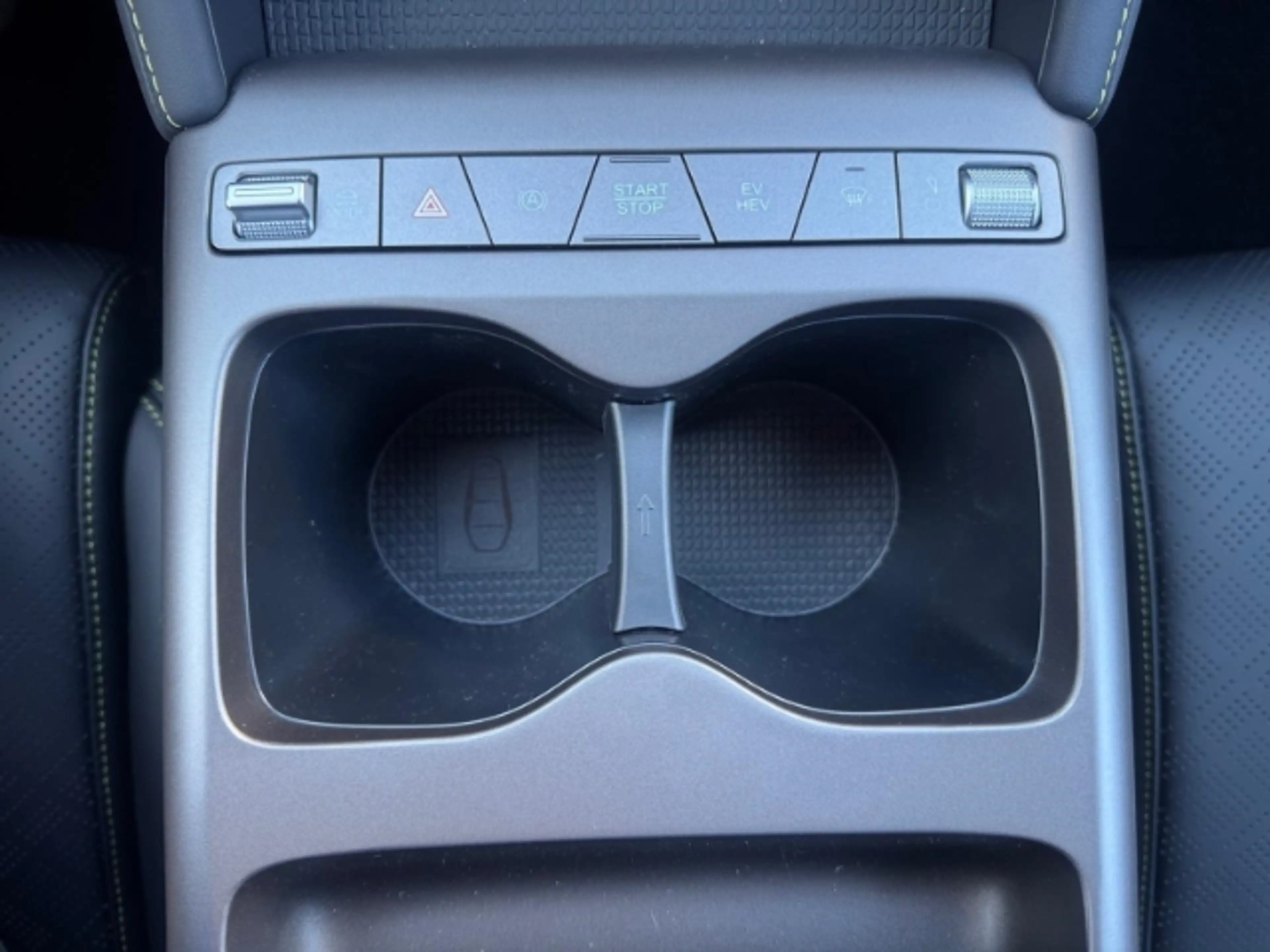 BYD Atto 2 1.5 DM-i Boost/Panorama/Navi/360 Kamera/Sitzheizun — photo 13