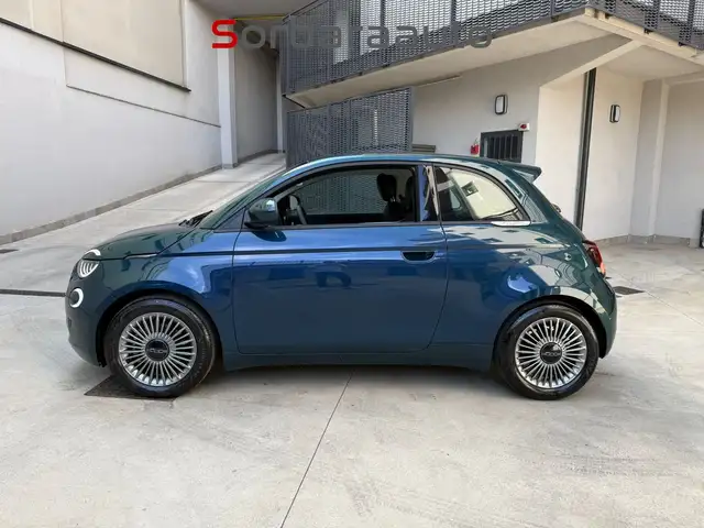 Fiat 500 view 2
