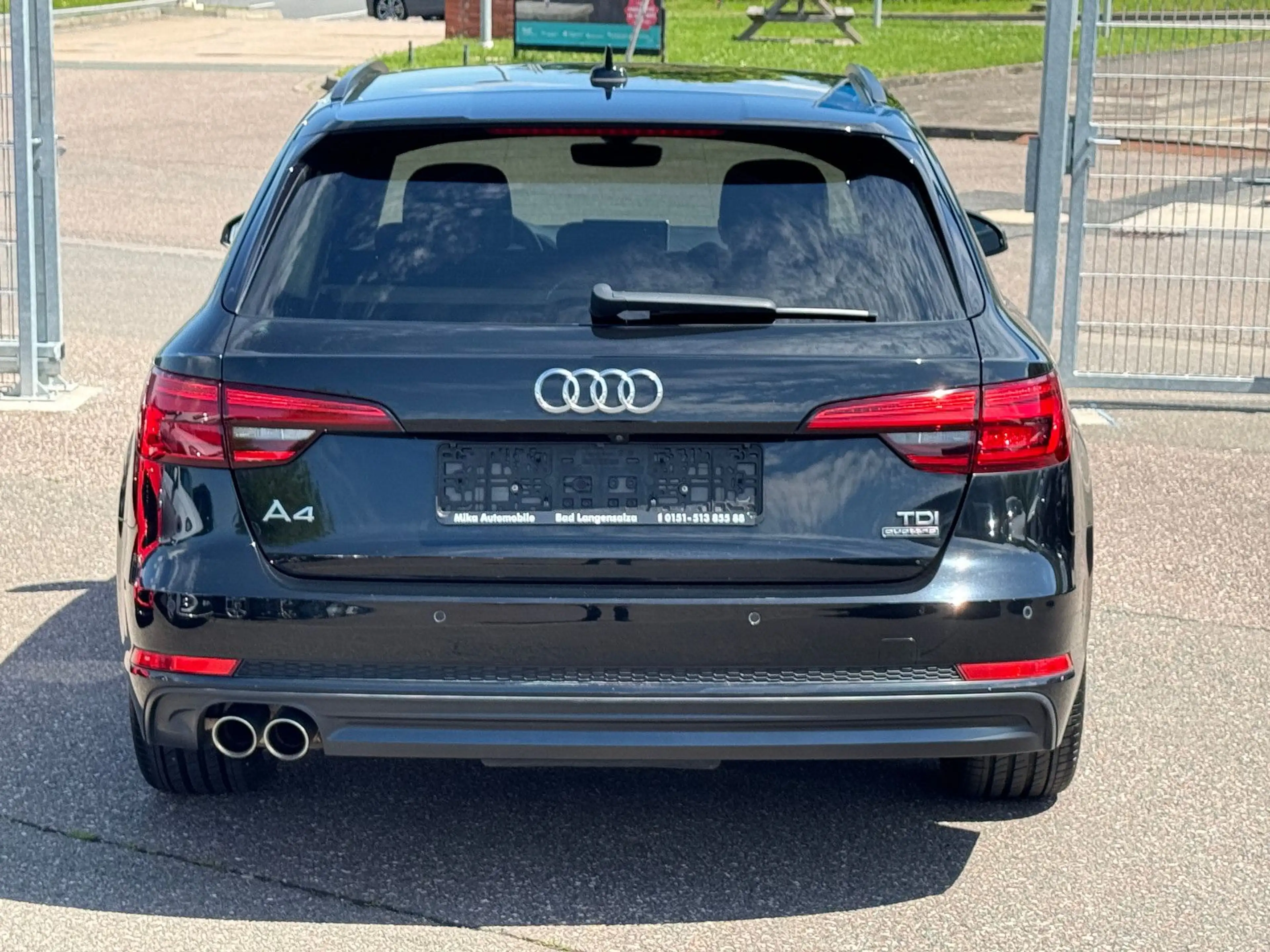 Audi A4 3x S-Line sport Pano Navi Led Acc Tmp Kamera — photo 6
