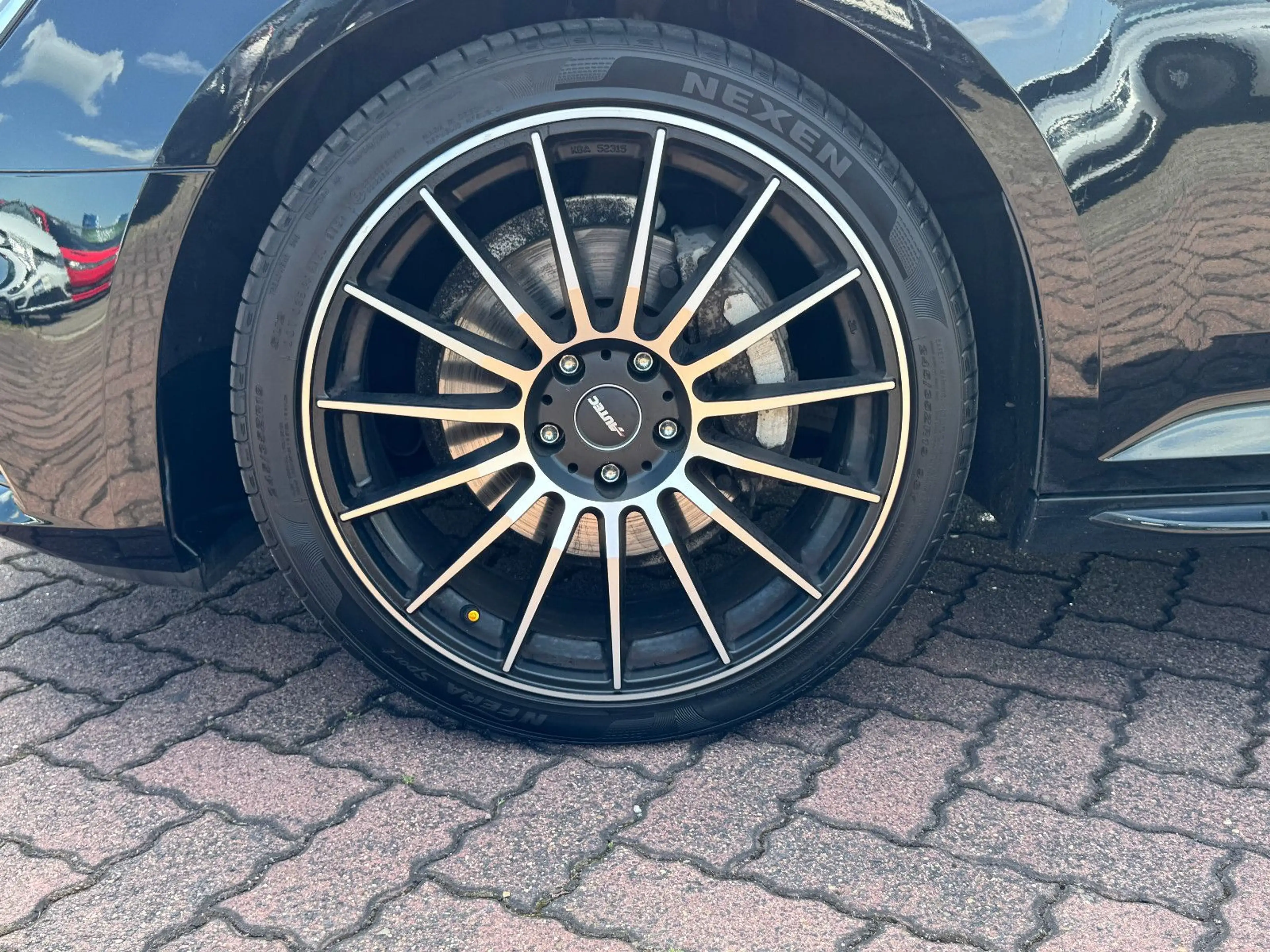 Audi A4 3x S-Line sport Pano Navi Led Acc Tmp Kamera — photo 32