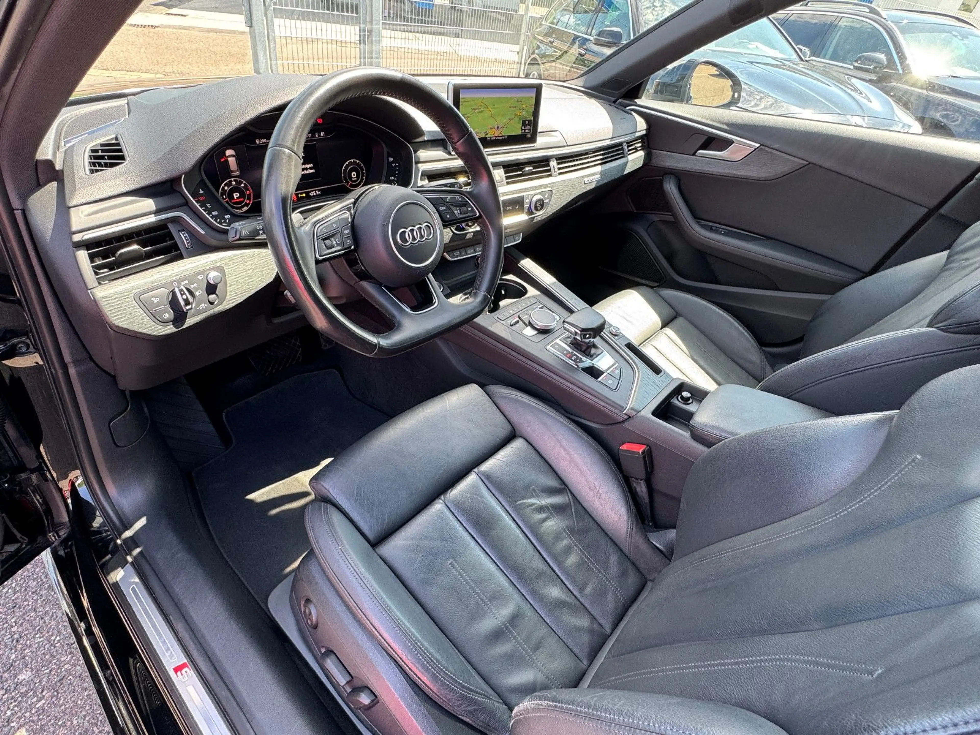 Audi A4 3x S-Line sport Pano Navi Led Acc Tmp Kamera — photo 15