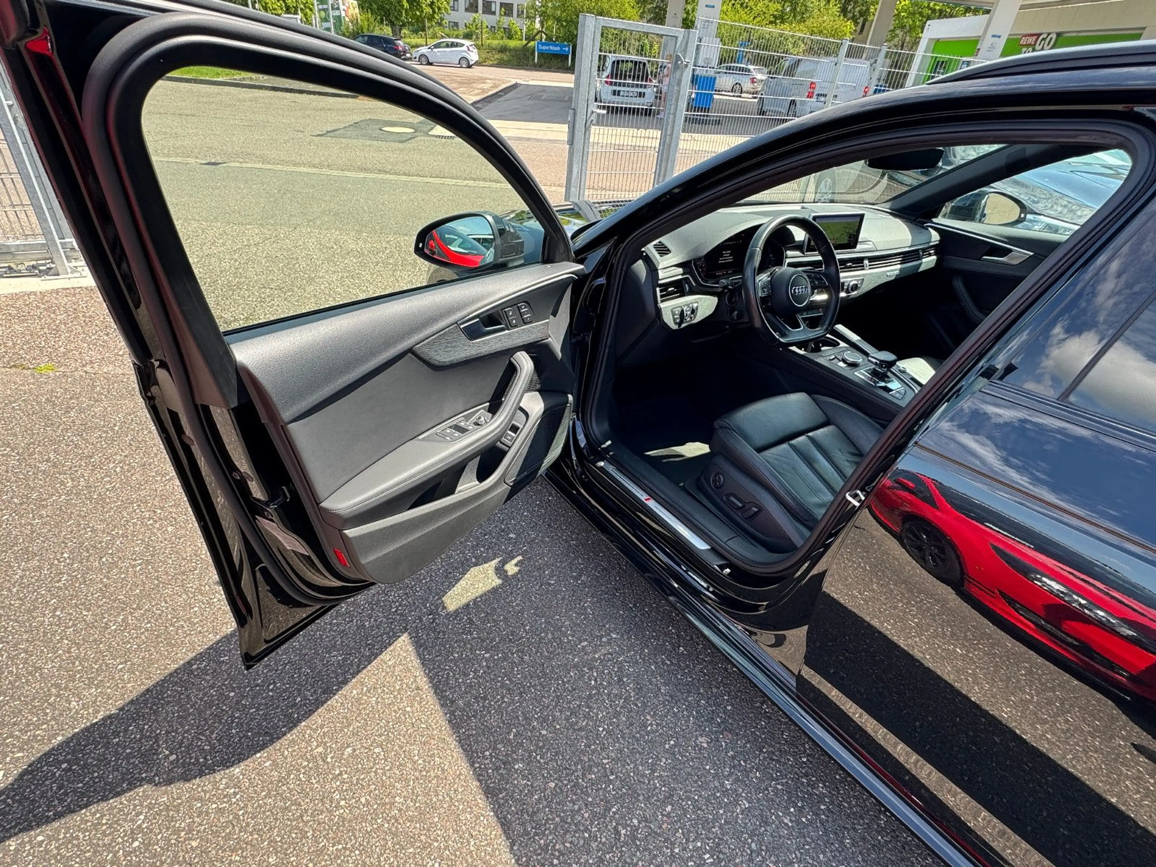 Audi A4 3x S-Line sport Pano Navi Led Acc Tmp Kamera — photo 9