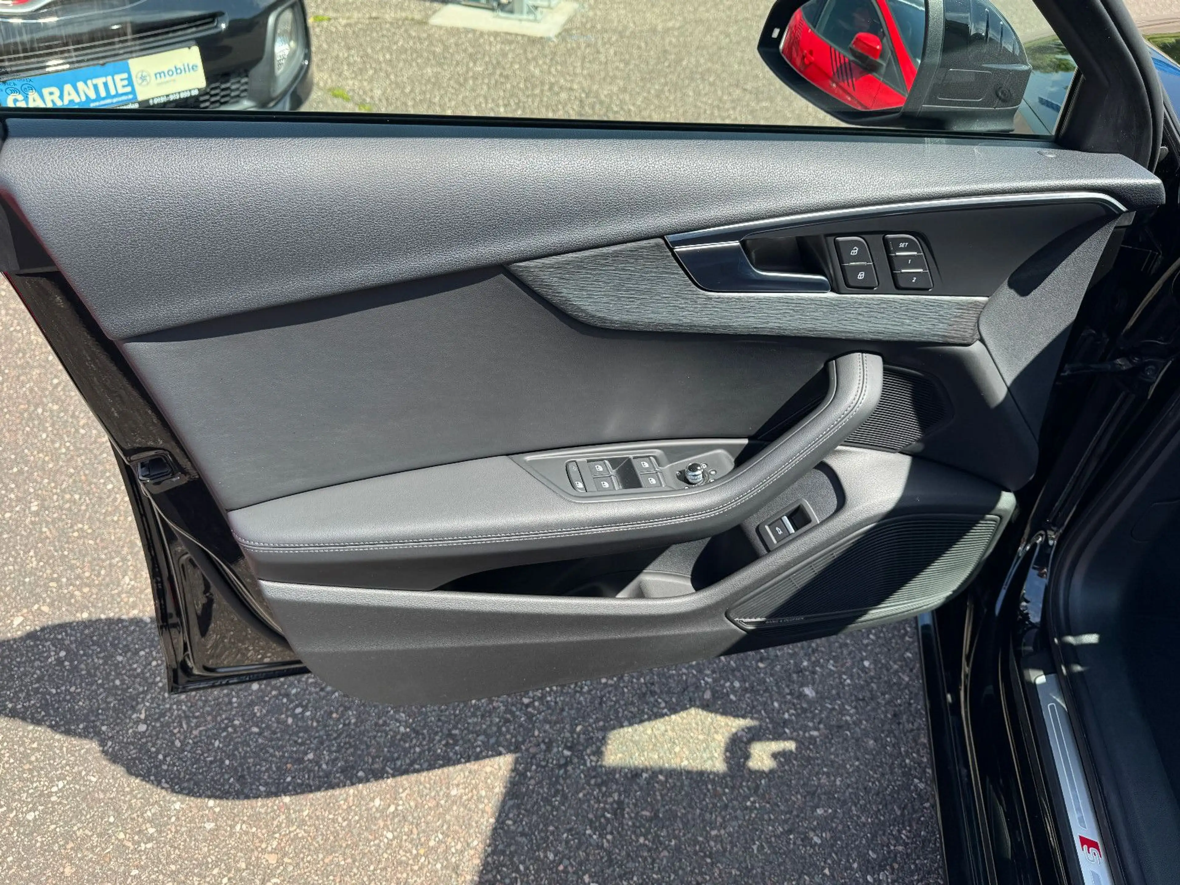 Audi A4 3x S-Line sport Pano Navi Led Acc Tmp Kamera — photo 26