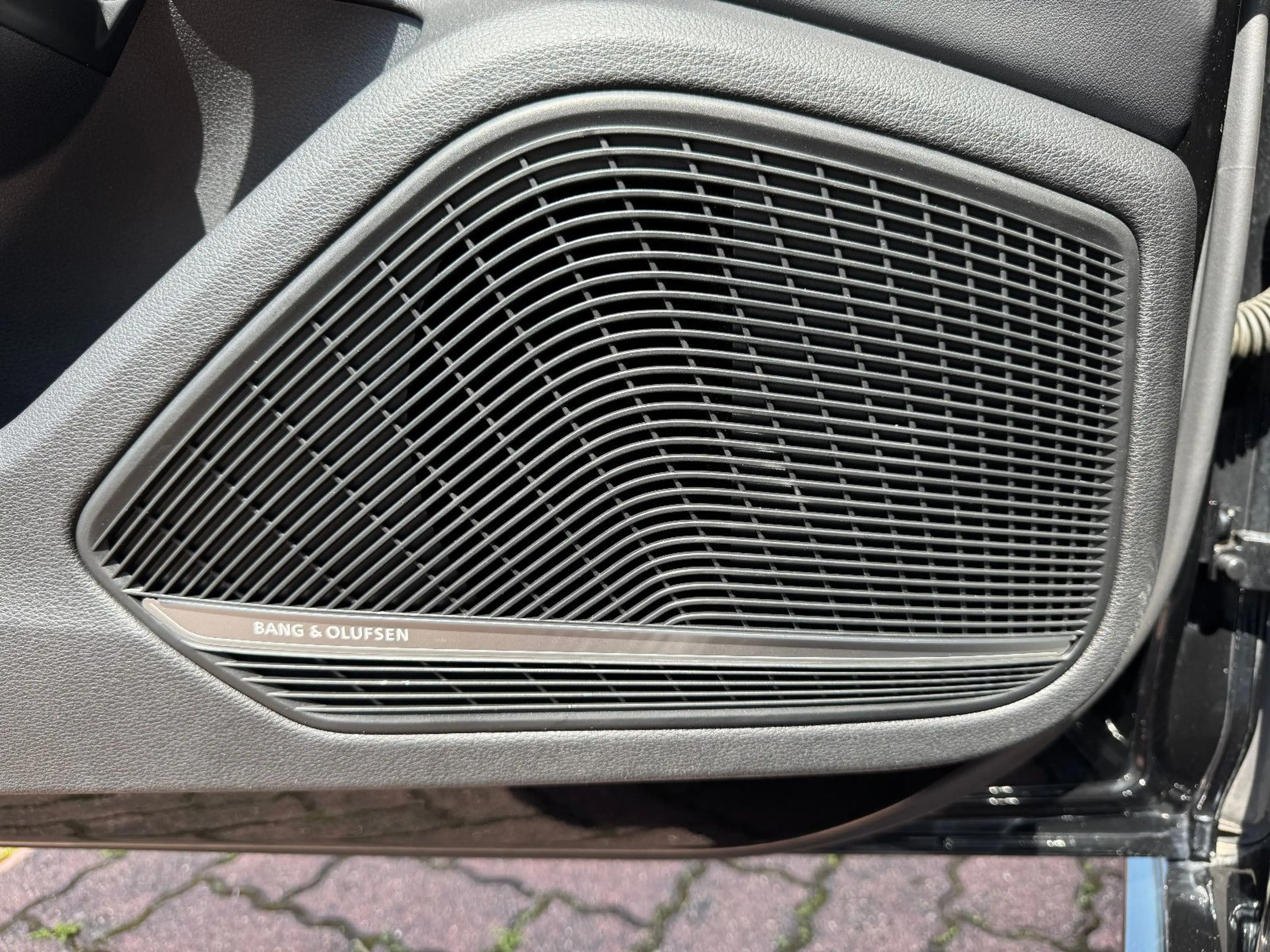Audi A4 3x S-Line sport Pano Navi Led Acc Tmp Kamera — photo 31