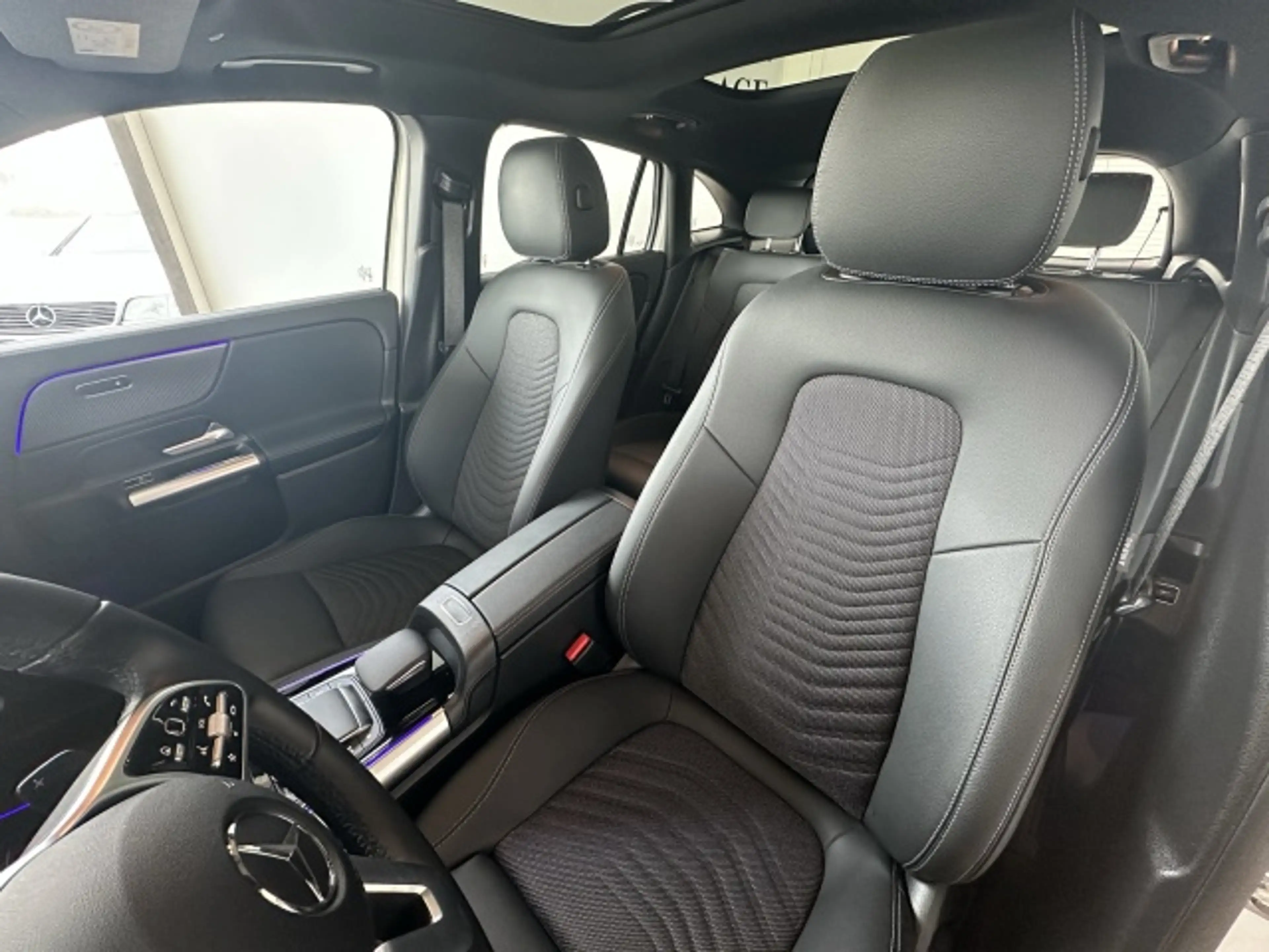 Mercedes-Benz EQA 250 EQA 250 Progressive AHK+TOTWINKEL+PANO+RFK+LED — photo 11