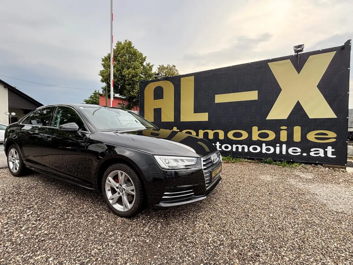 Audi A4 sport Zwart - 2