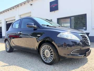 Platinum 1.3 JTD XENON*LEDER*KLIMAAU*EU5