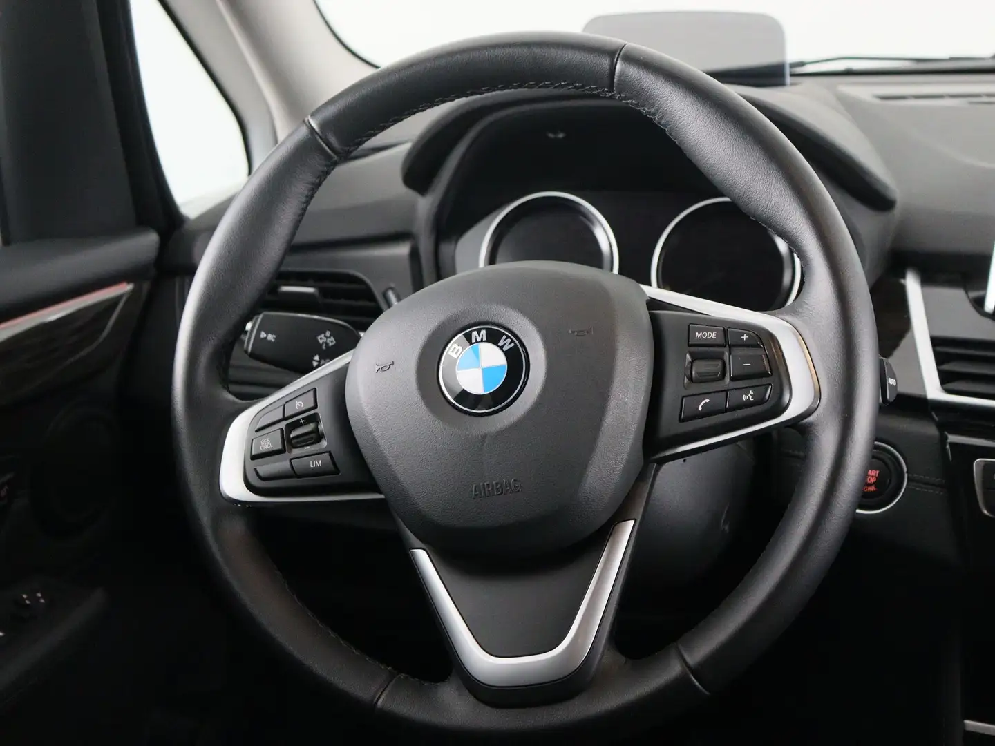 BMW 216 2 Serie 216i Business Edition Plus 7p. Gran Tourer Zwart - 2