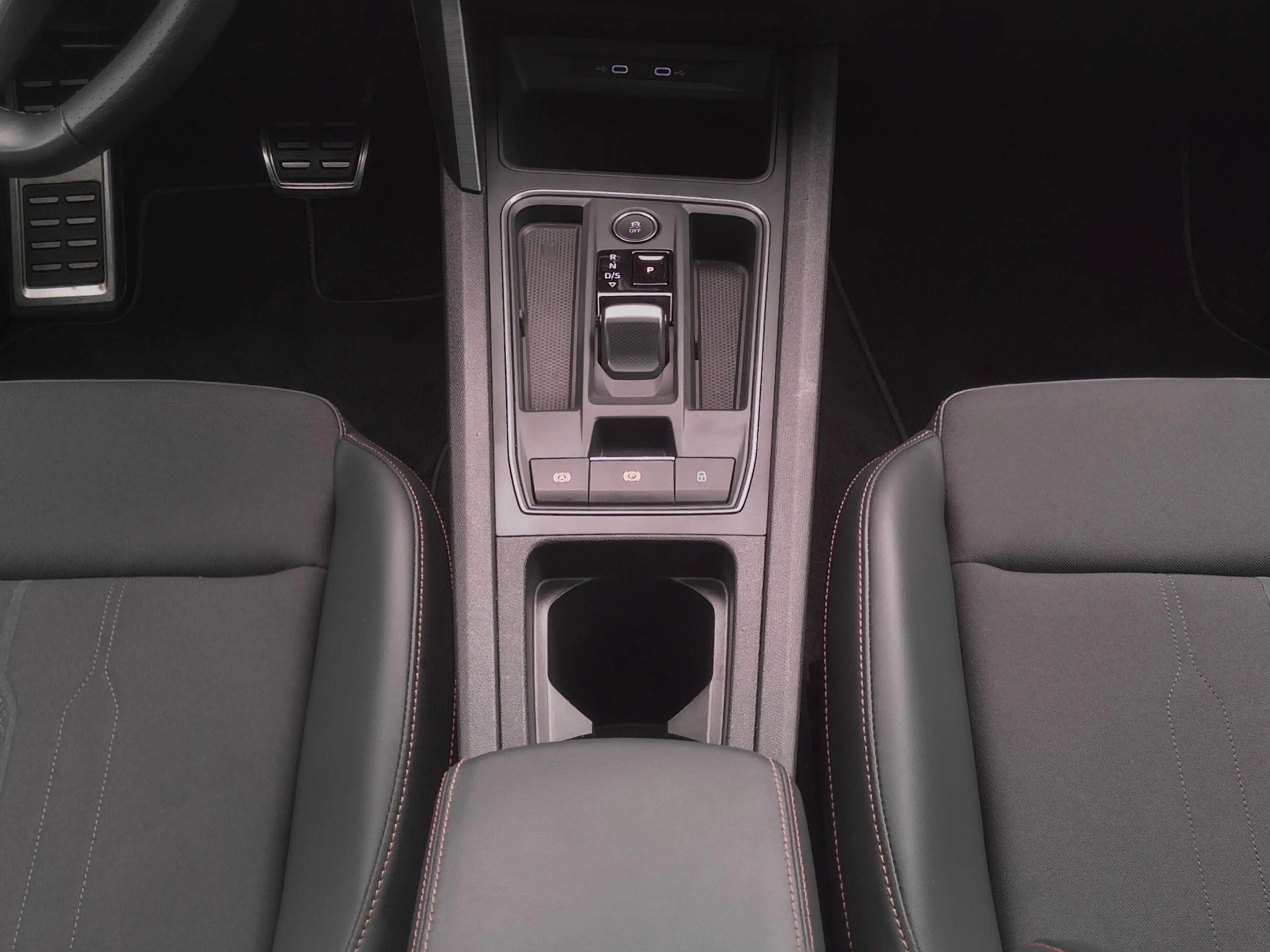 CUPRA Formentor 1.4 e-Hybrid 245pk VZ | Panoramadak | Dynamic chas — photo 9