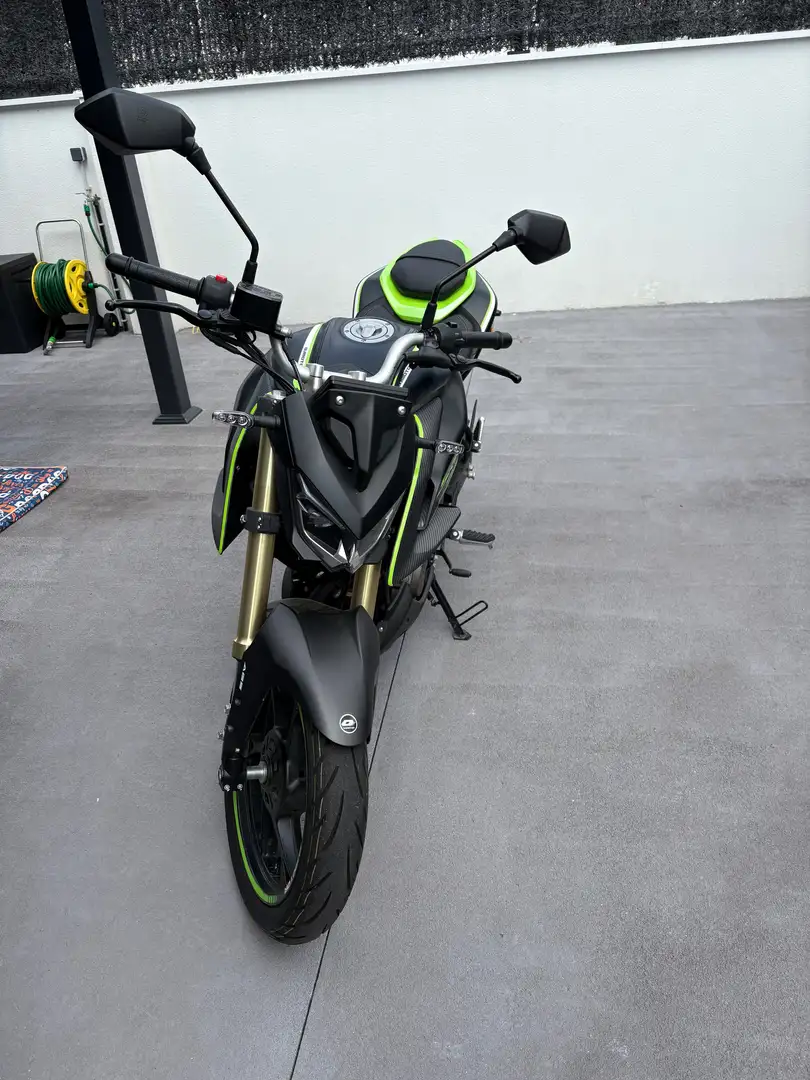 QJ Motor SRK 125 S Negro - 2