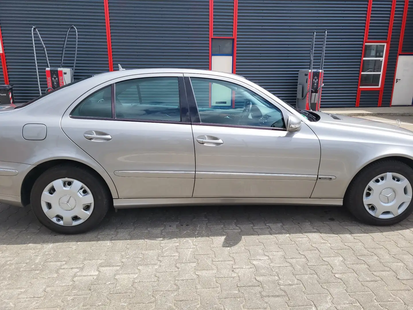 Mercedes-Benz E 220 CDI Automatik Elegance - 1