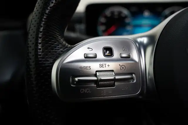 Mercedes-Benz Cla Class view 23