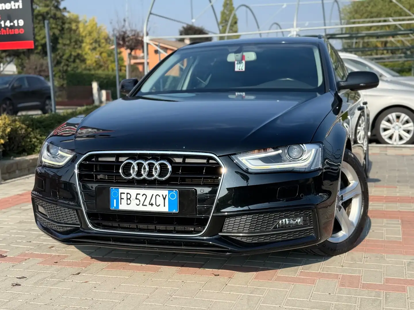 Audi A4 A4 Avant 2.0 TDI 150 CV S-LINE Noir - 1