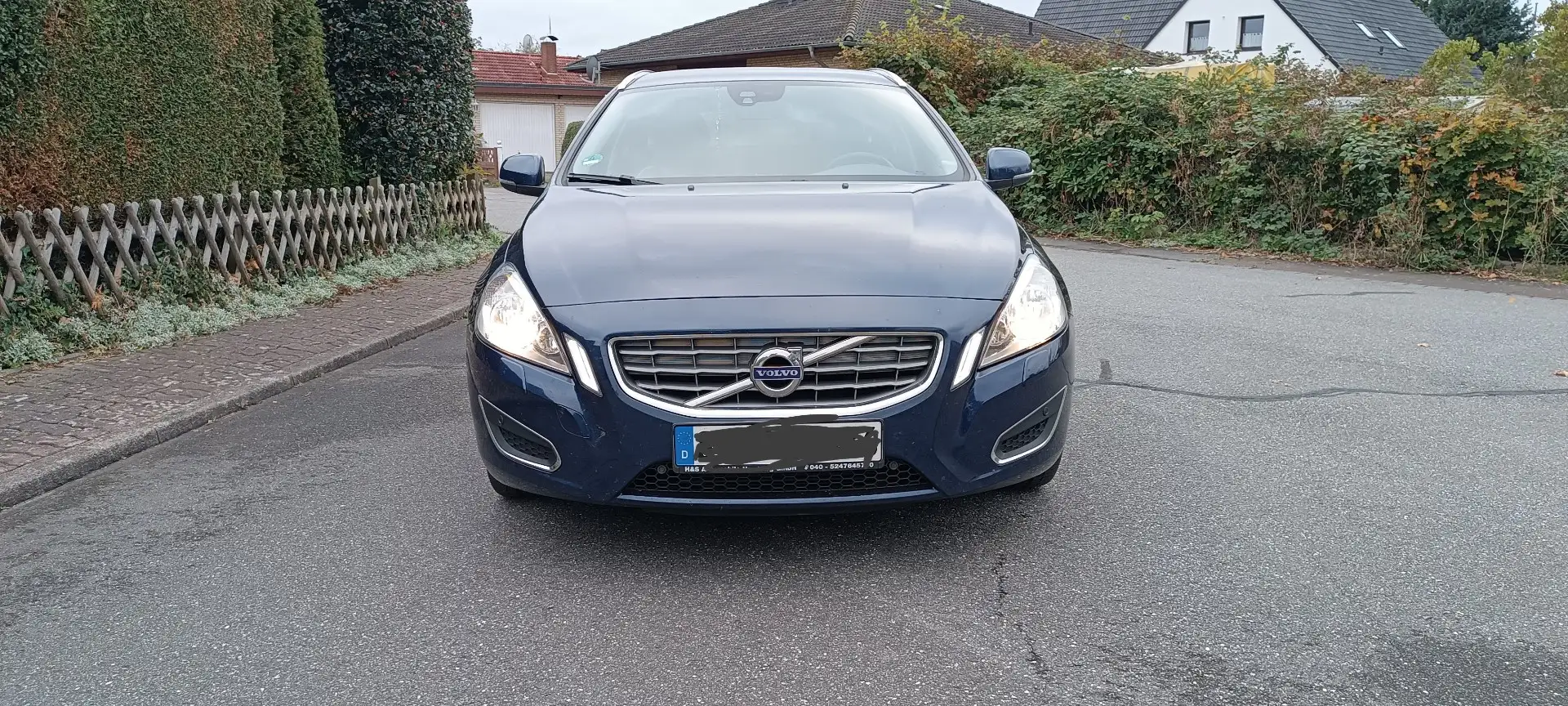 Volvo V60 DRIVe Ocean Race Blau - 1