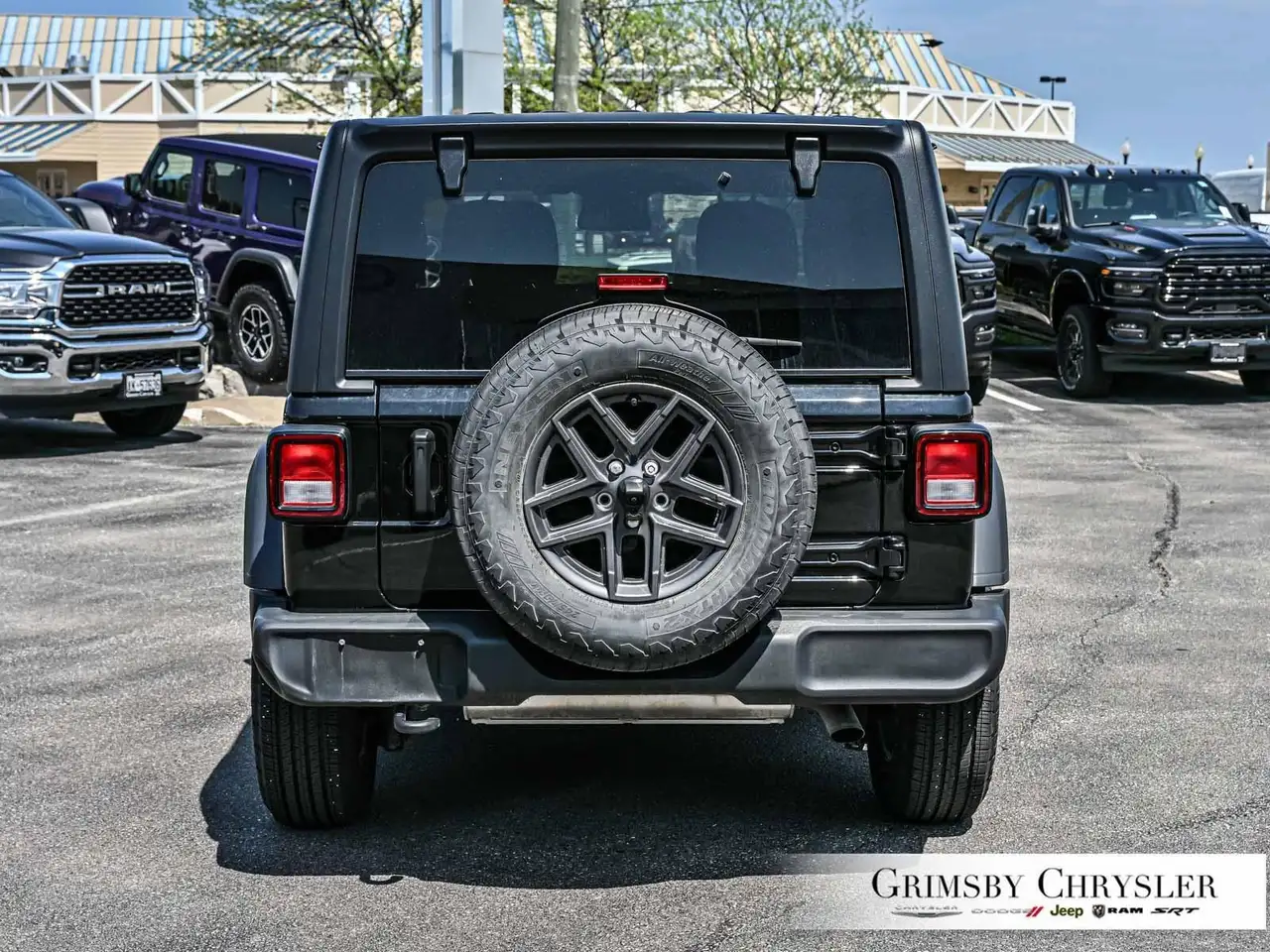 Jeep Wrangler снимка Jeep Wrangler