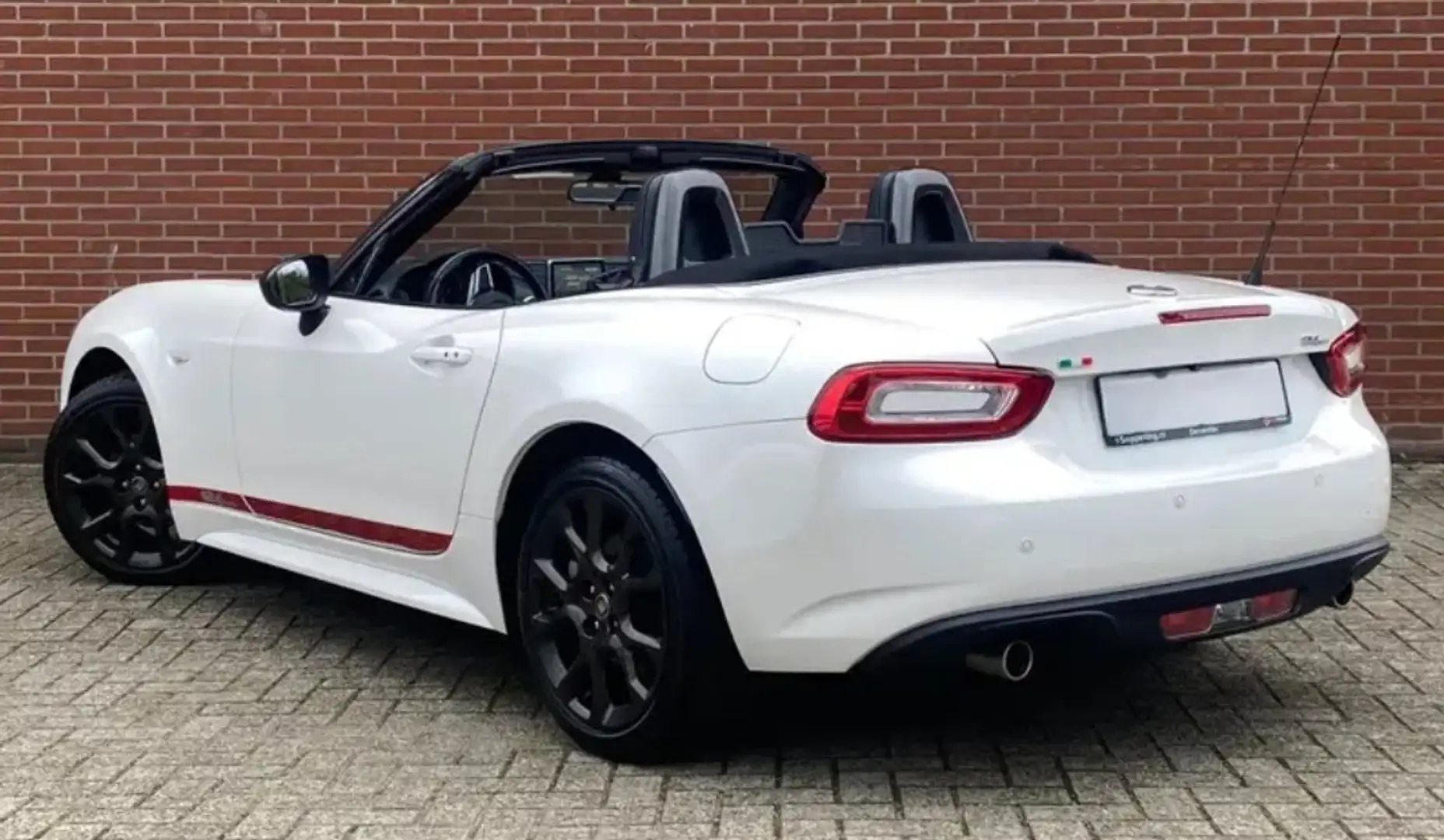 Fiat 124 Spider 1.4 m-air allestimento tipo S-Line + Gpl Bianco - 2