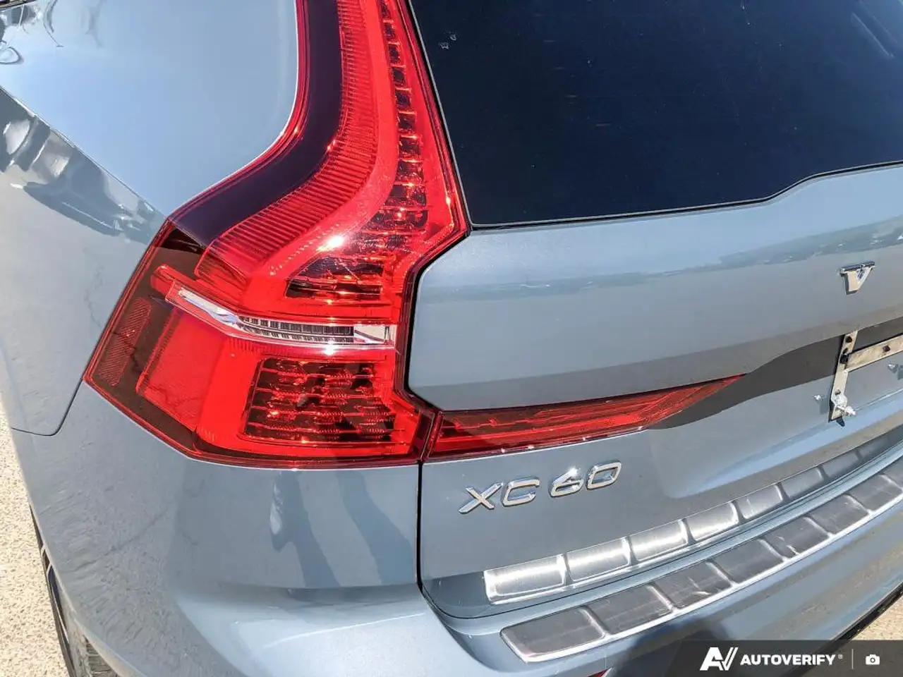 Volvo XC60 снимка Volvo XC60