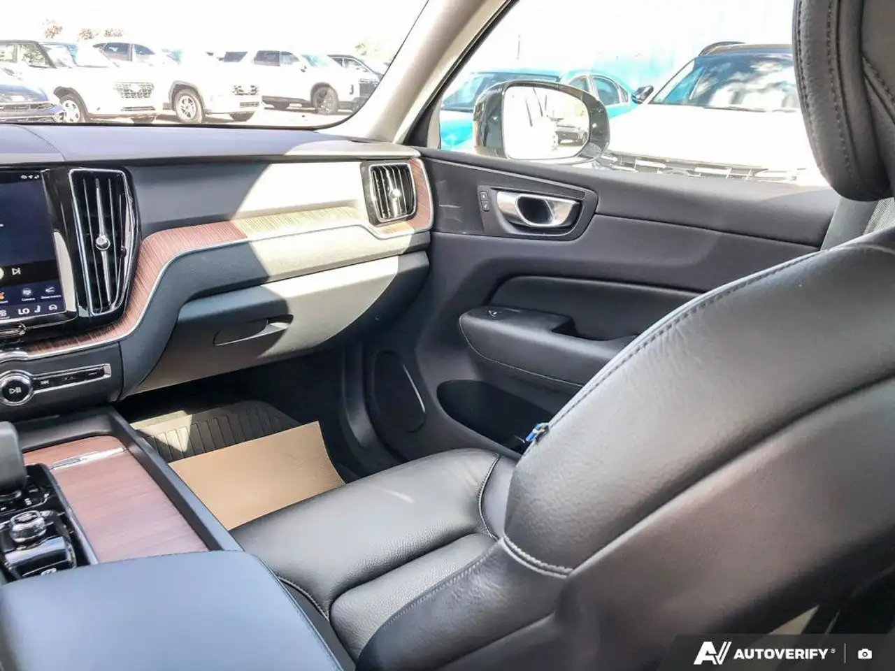 Volvo XC60 photo Volvo XC60