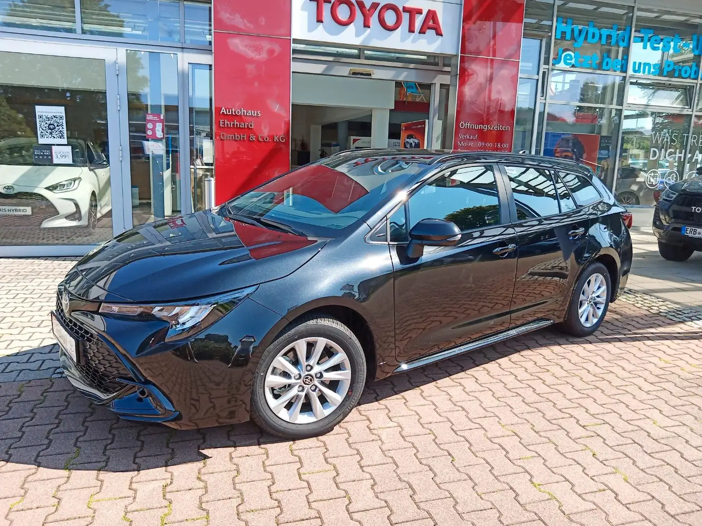 Toyota Corolla TS 2.0 Hybrid Business Edition Negro - 1