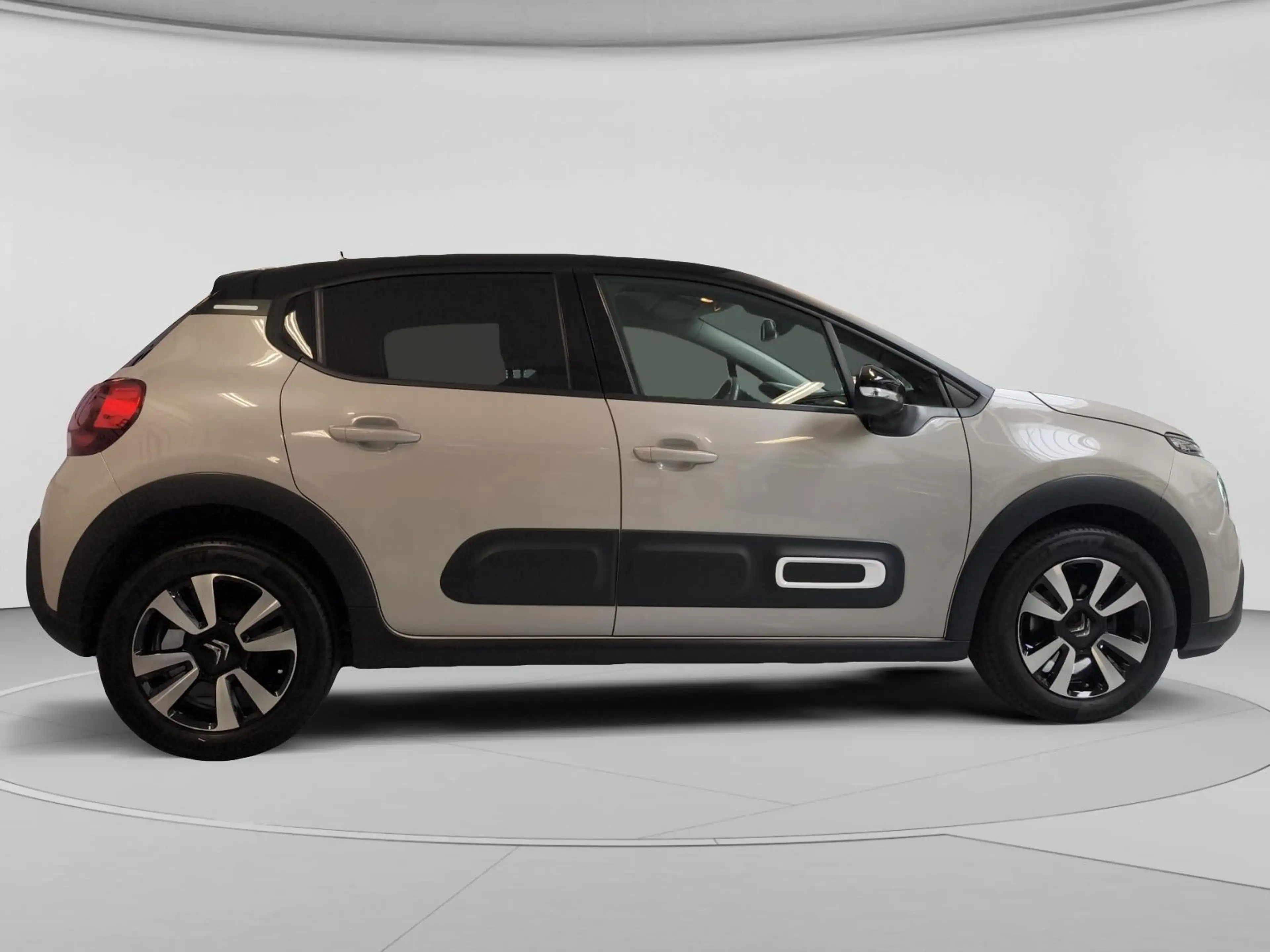Citroen C3 1.2 PureTech Shine Stoelverwarming | Eco LED | PDC — photo 8