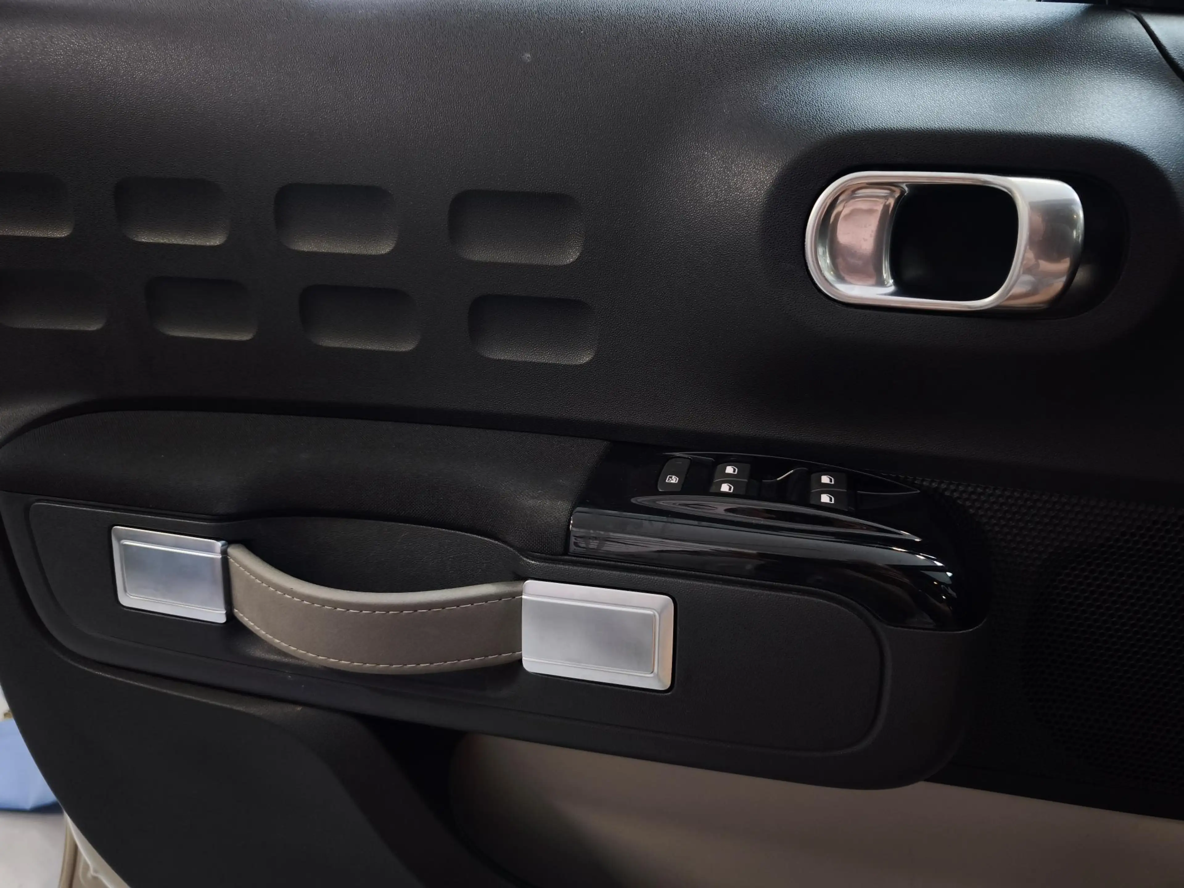 Citroen C3 1.2 PureTech Shine Stoelverwarming | Eco LED | PDC — photo 20