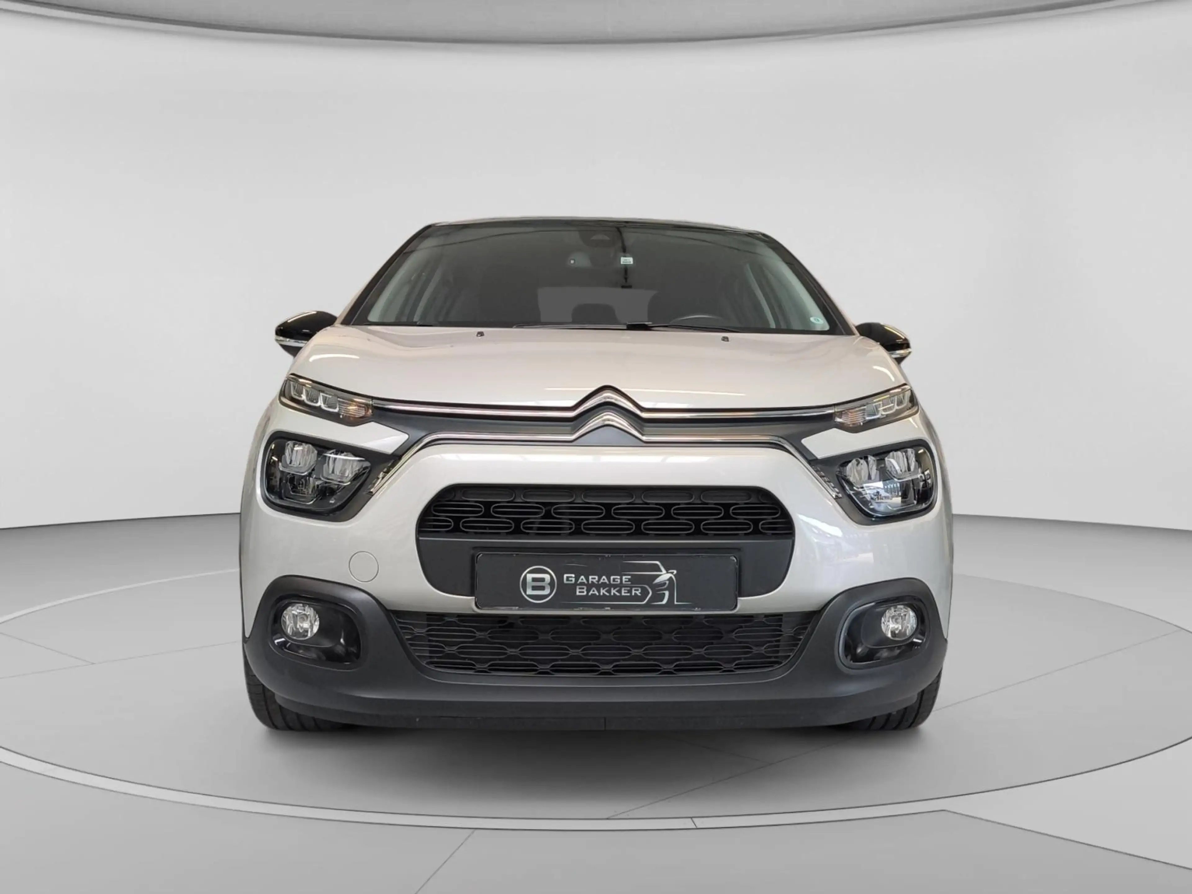 Citroen C3 1.2 PureTech Shine Stoelverwarming | Eco LED | PDC — photo 2