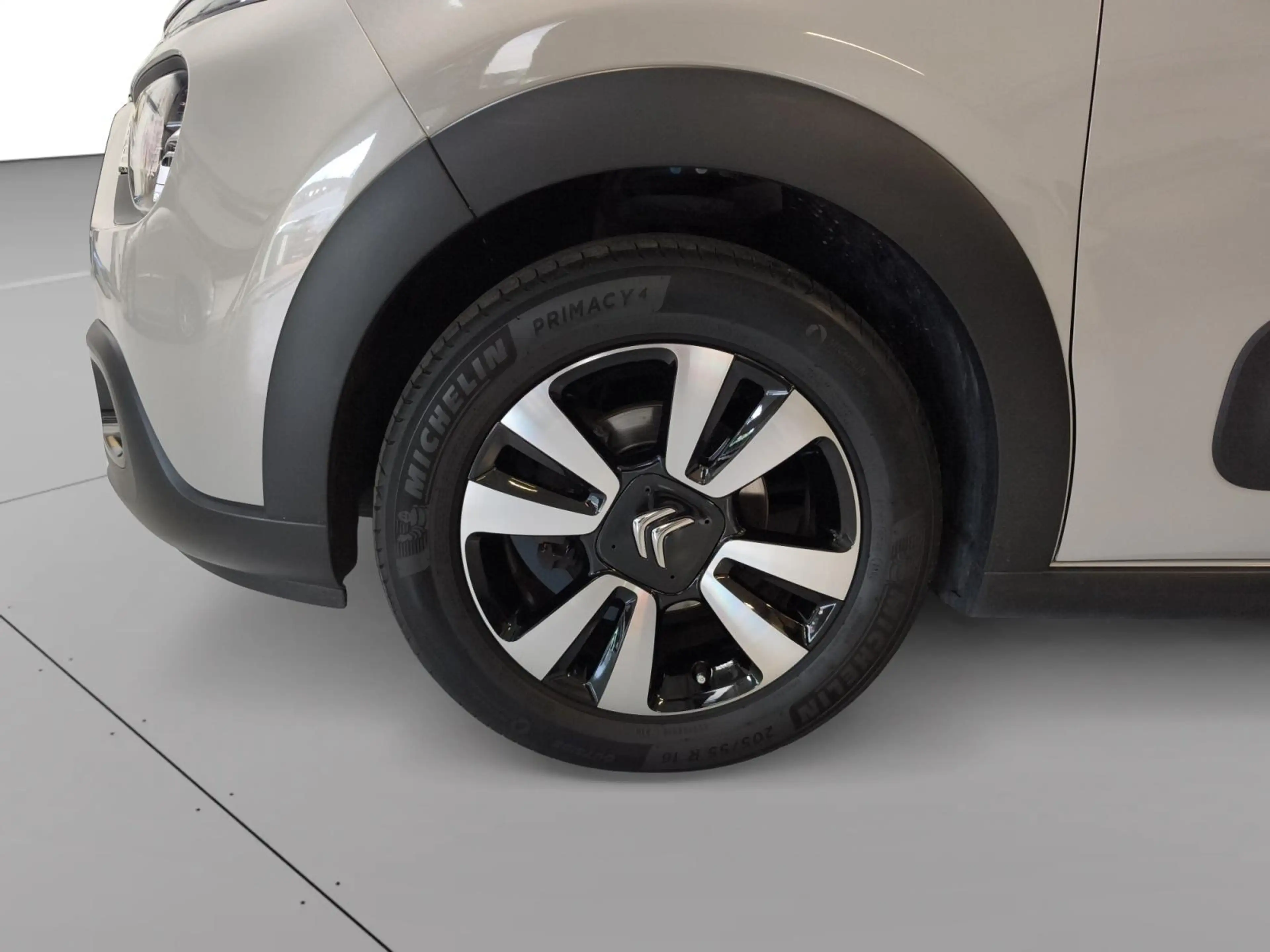Citroen C3 1.2 PureTech Shine Stoelverwarming | Eco LED | PDC — photo 9