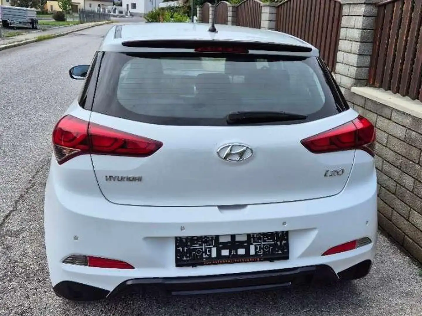 Hyundai i20 i20 Active 1,0 T-GDI Start/Stopp Automatik Weiß - 2