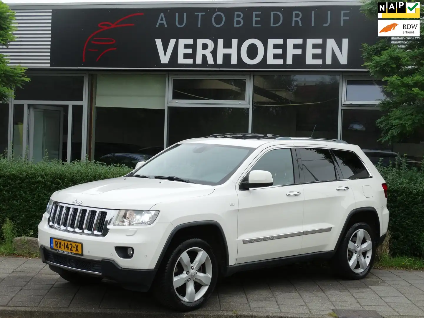 Jeep Grand Cherokee 3.0 CRD Limited - AUTOMAAT - PANORAMA - LUCHTVERIN Wit - 1
