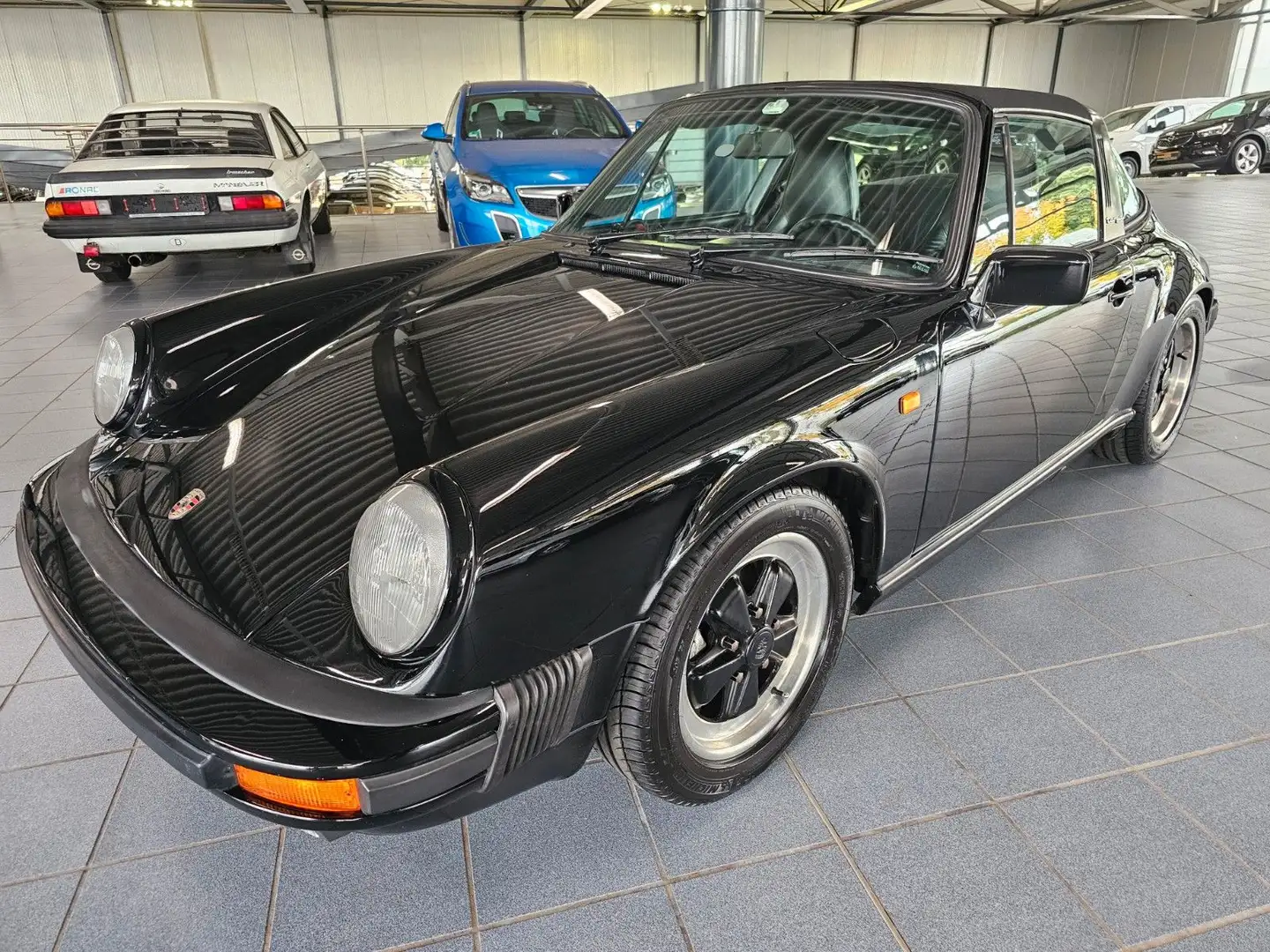 Porsche 911 3,2 Carrera Targa G-Modell Schwarz - 1