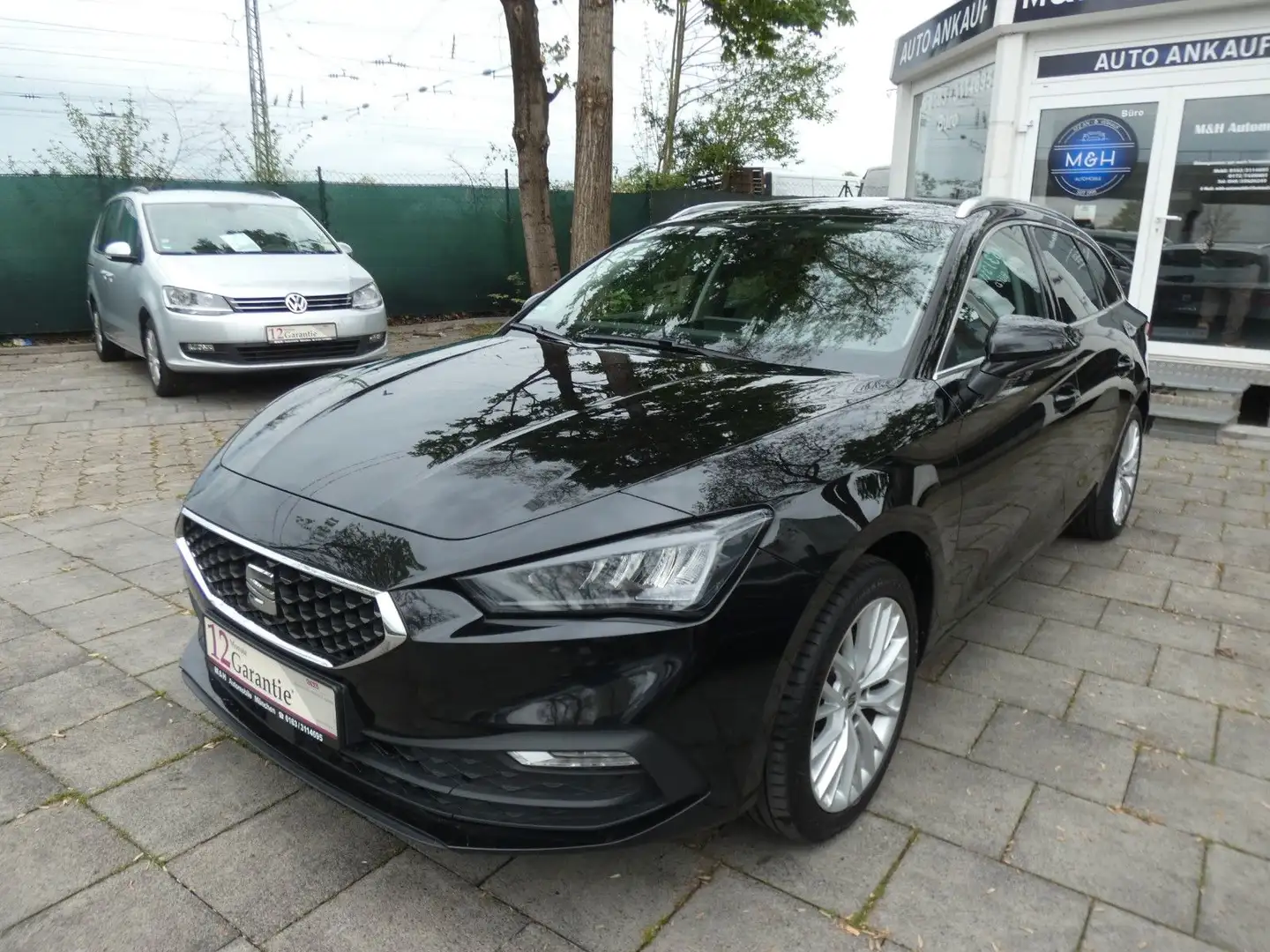 SEAT Leon Sportstourer Xcellence *1.Hand*Navi*Euro 6* Schwarz - 1