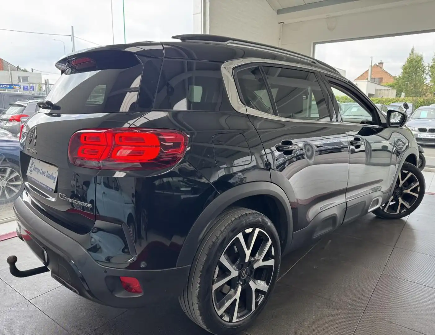 Citroen C5 Aircross SHINE 1.5 BLUEHDI DISTRIBUTION OK EAT8 CARPLAY GAR Zwart - 2