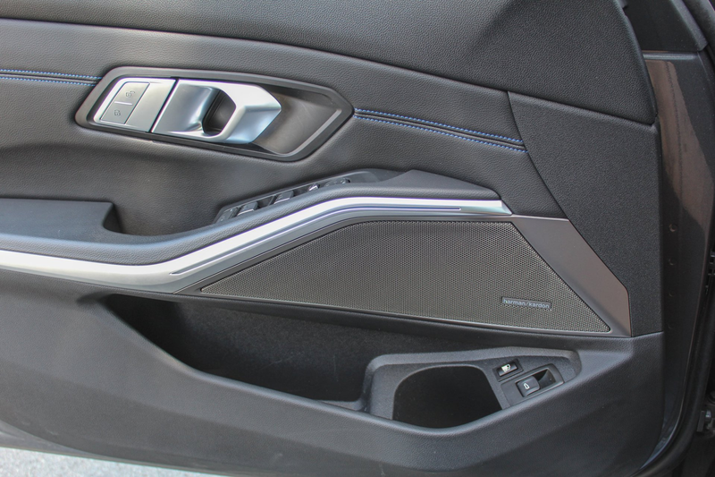 BMW 330 3-serie Touring 330e xDrive High Executive - trekh — photo 9